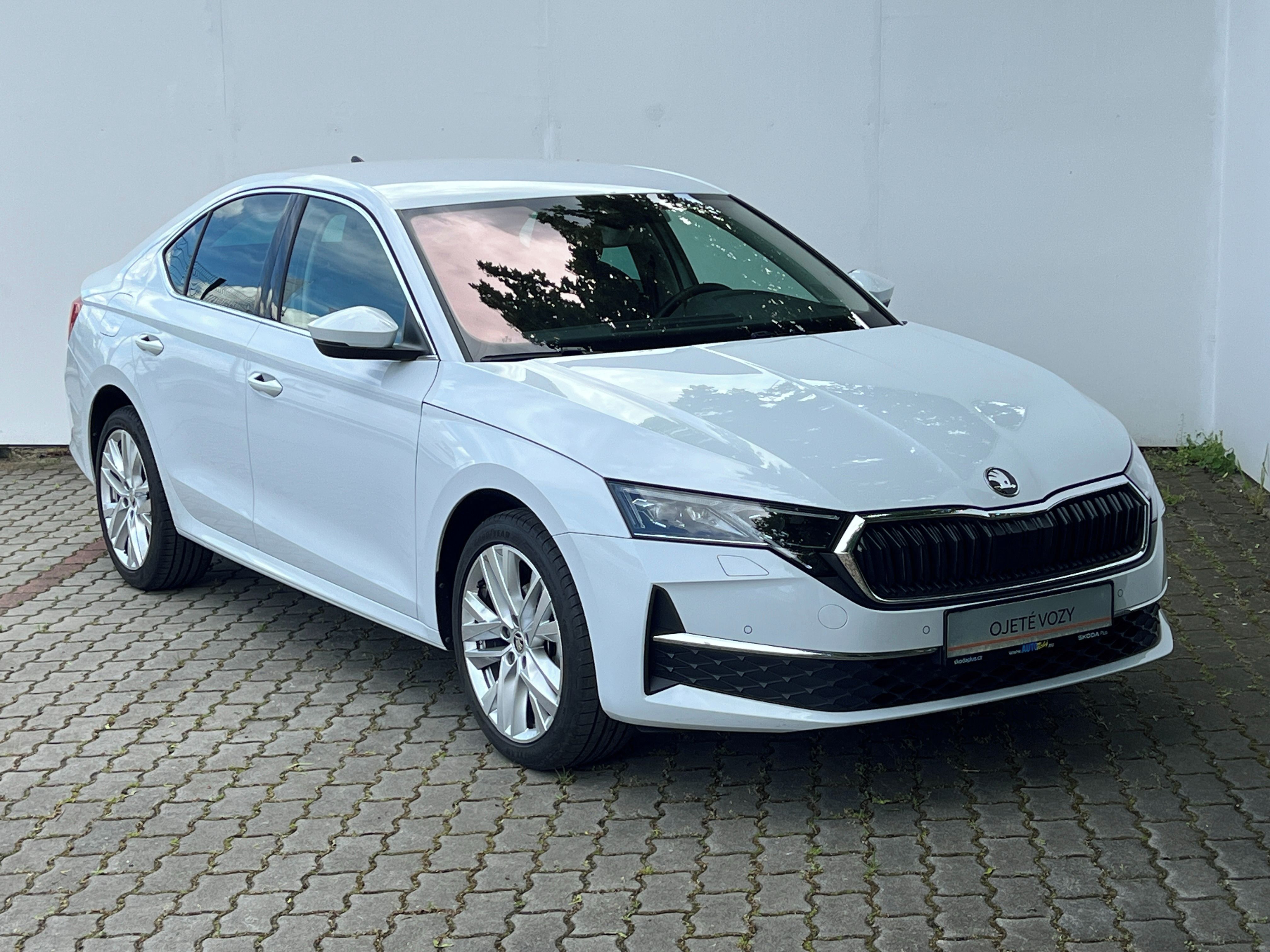 Škoda Octavia, 1,5 TSI 110kW Top Selection - fotka 3