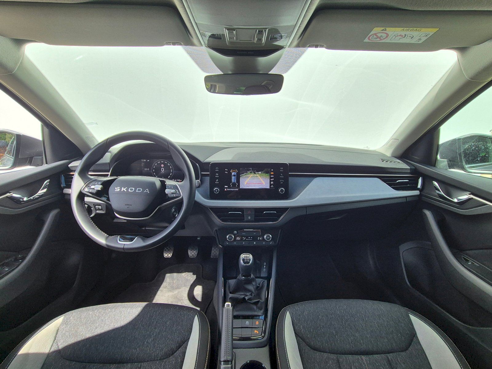 Škoda Scala, 1.0TSI 85kW Top Selection - fotka 5