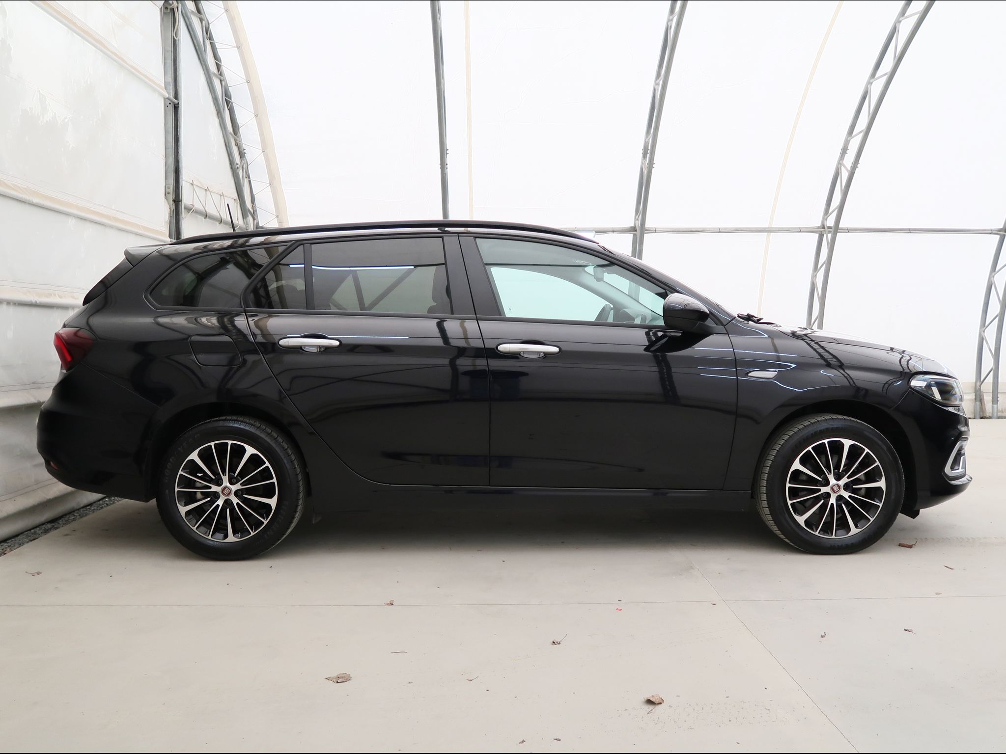 Fiat Tipo, 1.6MultiJet,96kW,CROSS,MAN6 - fotka 5