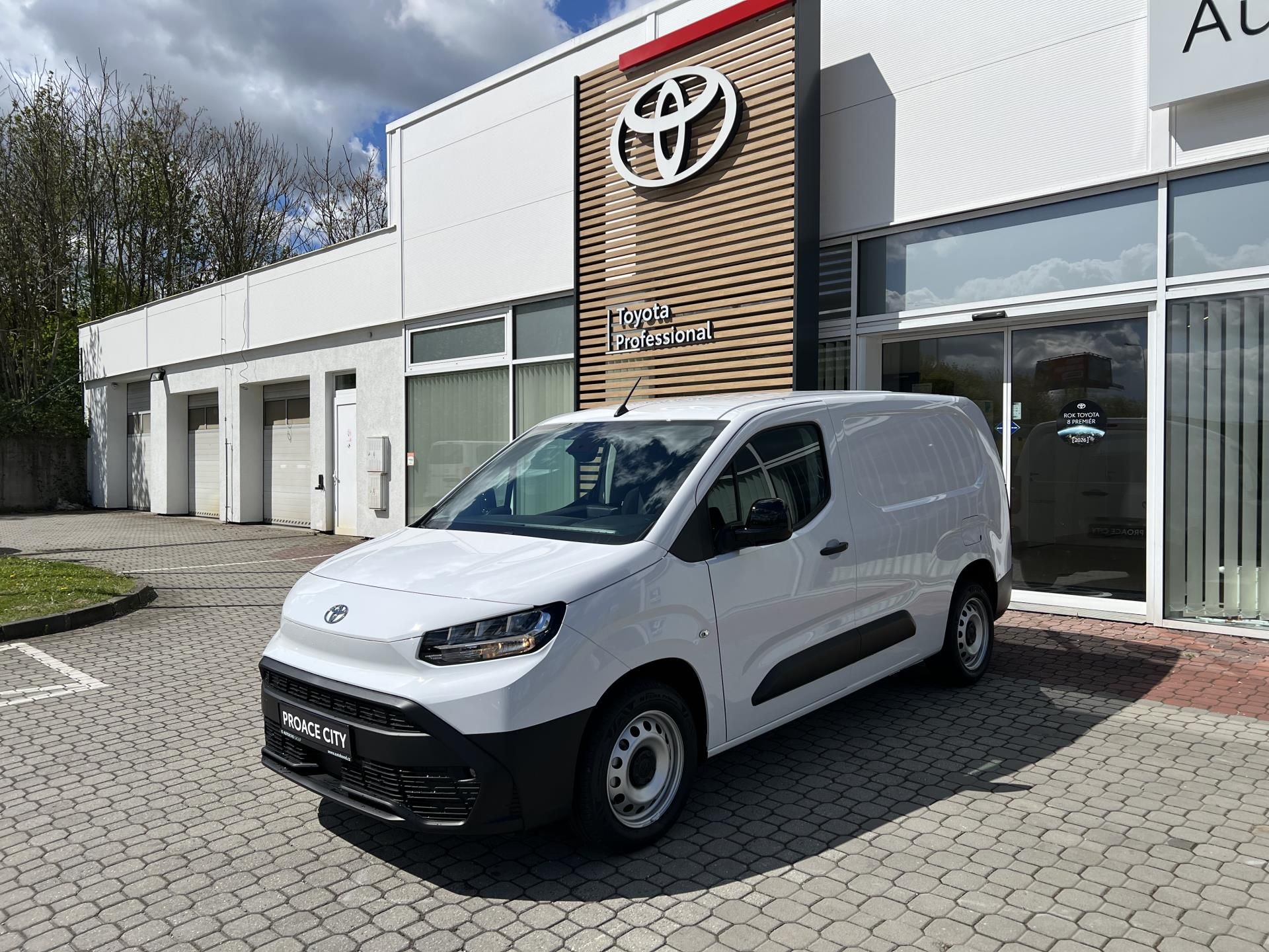 Toyota Proace City, 1.5D 6MT Active 2S - fotka 2