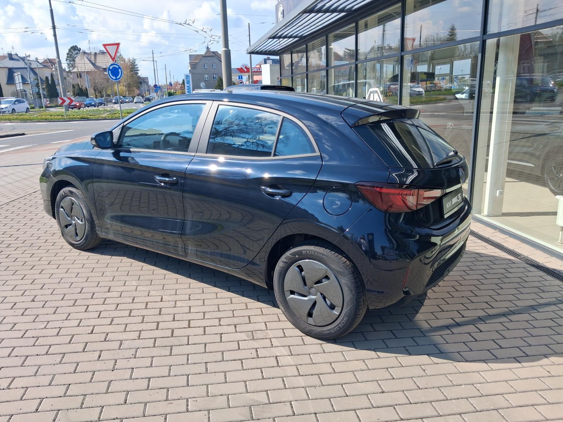 MG MG3, EXCITE 1.5 85kW 5MT 4x2 - fotka 3