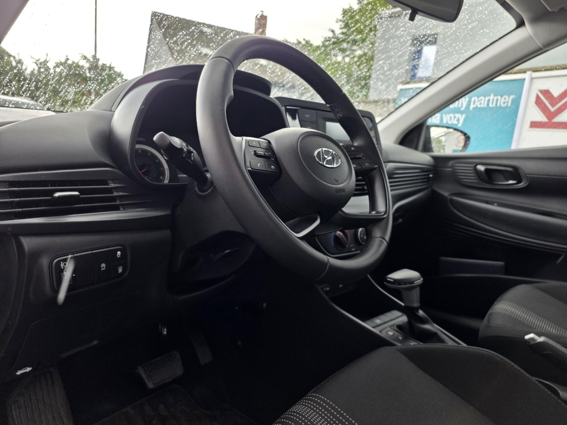 Hyundai Bayon, 1.0-AUTOMAT-1.MAJITEL-ALU - fotka 2
