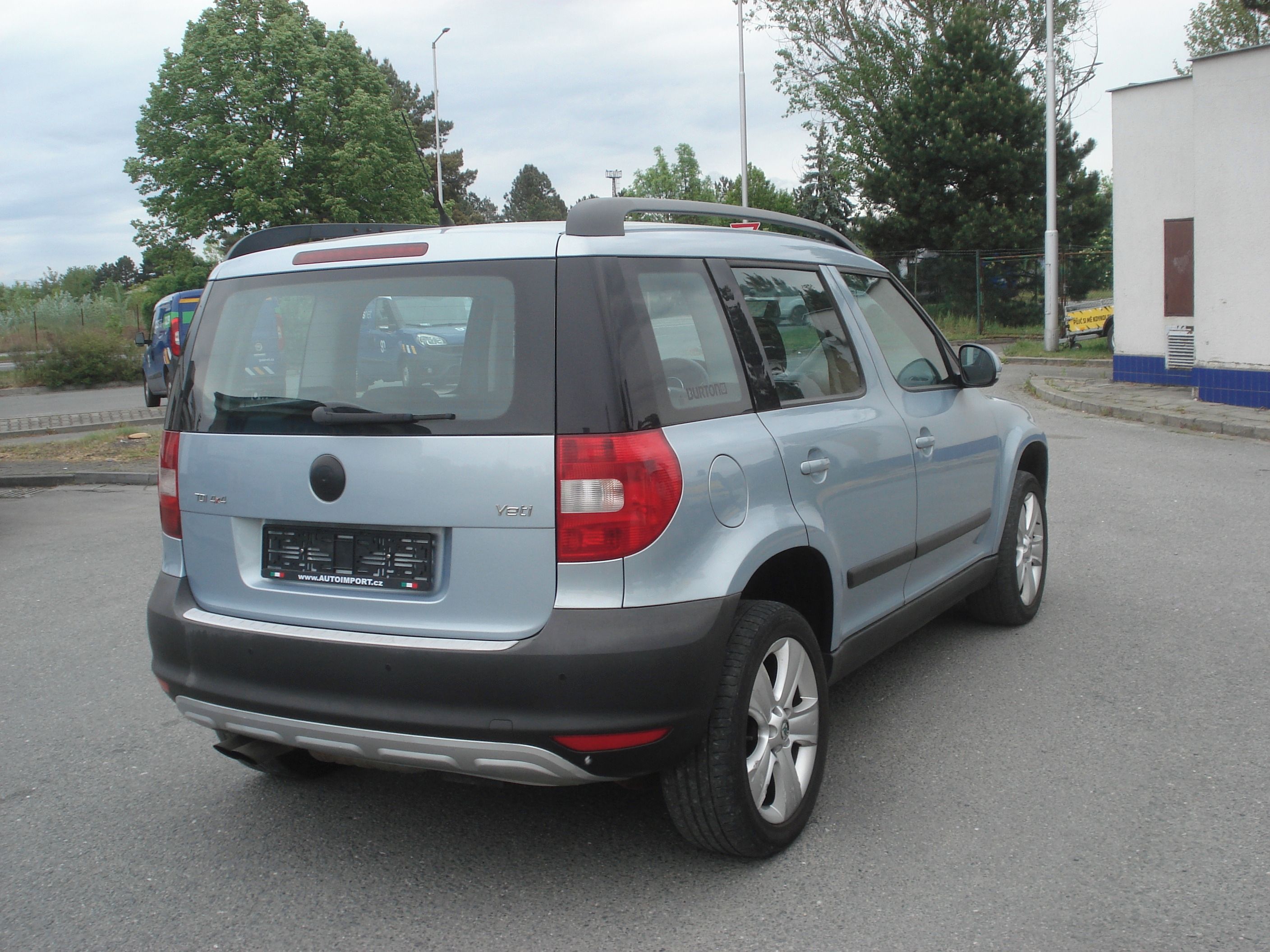 Škoda Yeti, 2.0 TDi 4x4 ELEGANCE - fotka 5
