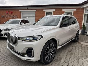 BMW X7, 40xD-R22-SKY-LCD-NOČNÍ V-ČR
