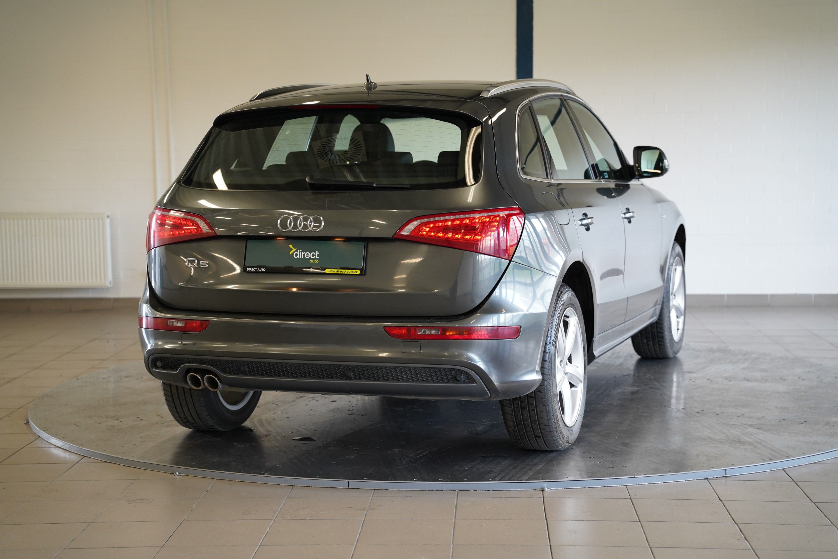 Audi Q5, 2.0 TDI 125 kW Quattro - fotka 2