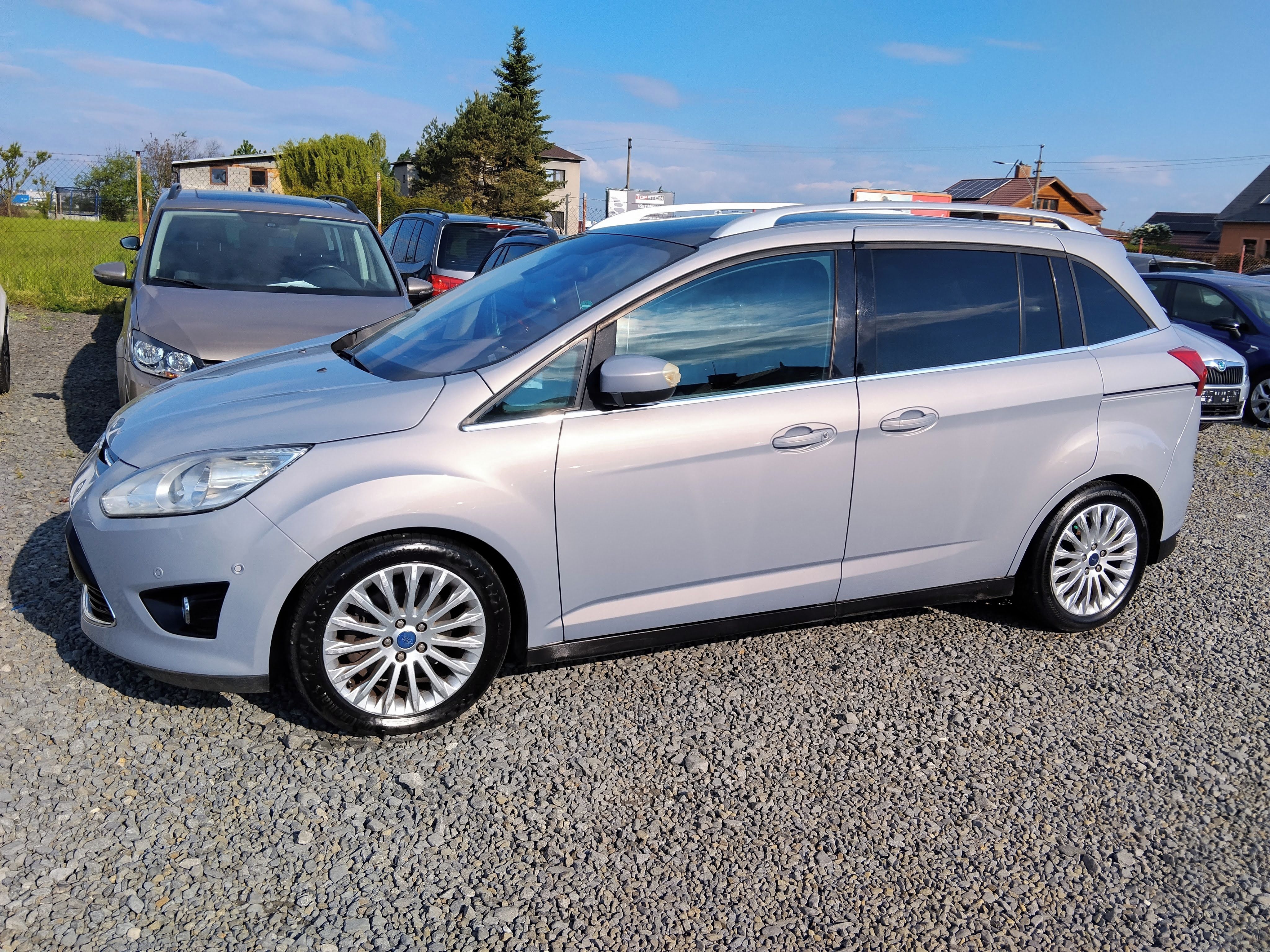 Ford Grand C-MAX, 1.6 TDCi 7 Míst, Klima, Navi - fotka 2