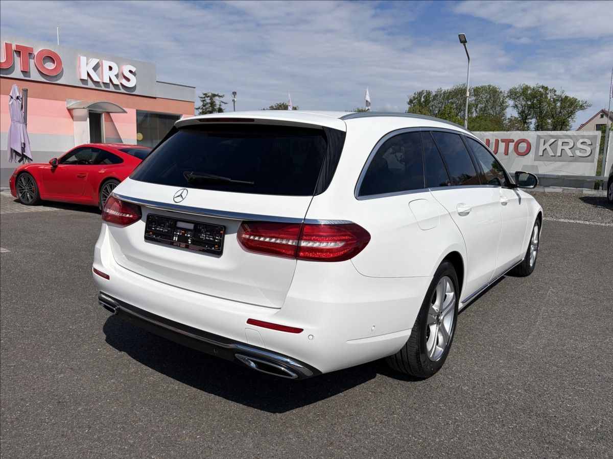 Mercedes-Benz Třídy E, 2,0 CDi143KW,AT,Navi,Temp,LED, - fotka 5