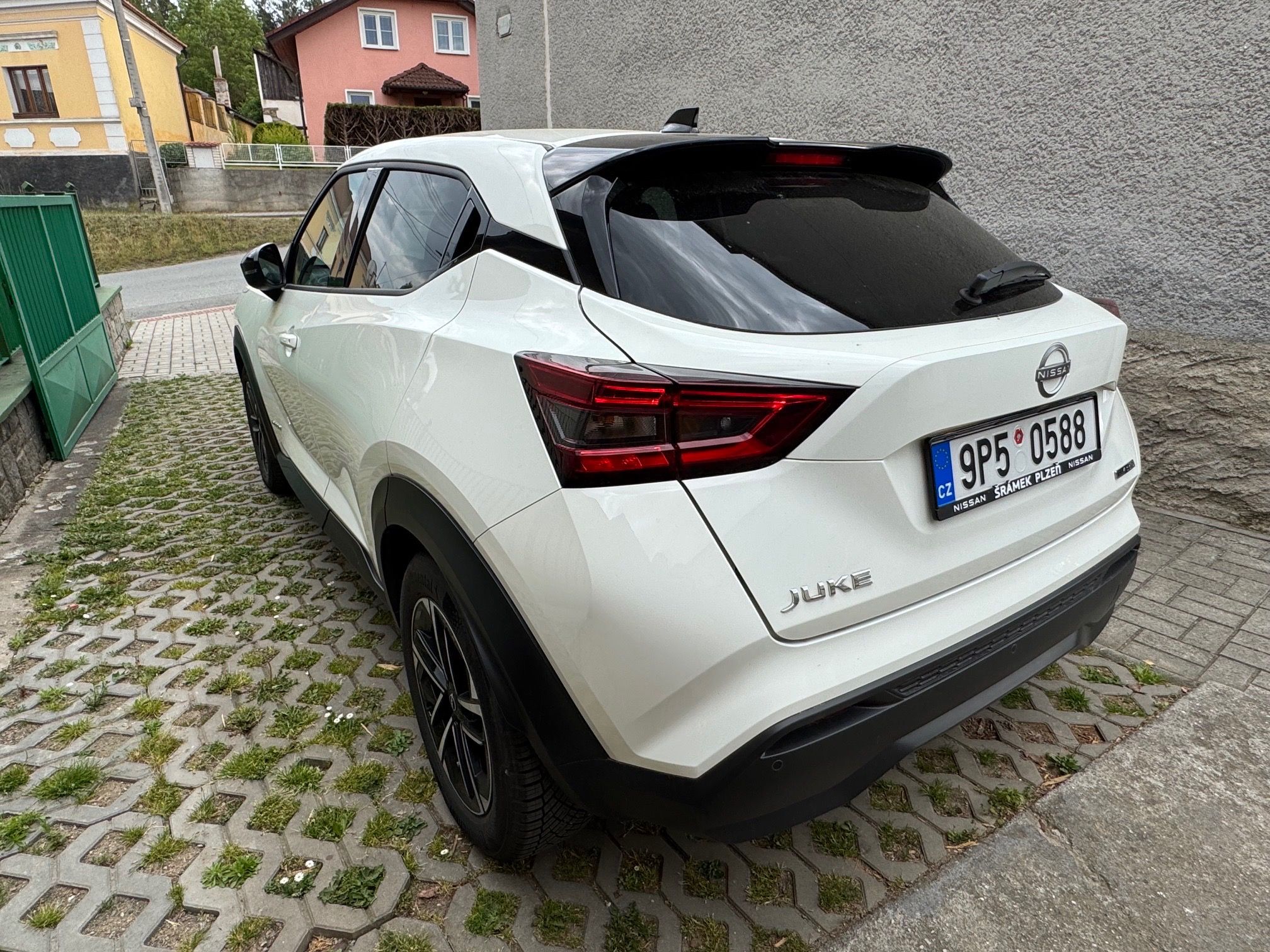 Nissan Juke, 1,6 HEV FL N-Connecta+ - fotka 5