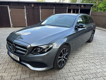 Mercedes Benz E400 D, 4x4, ČR