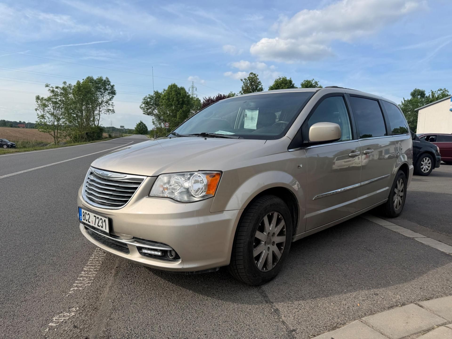 Chrysler Town & Country, 3,6 Pentastar DVD Kůže 2014 - fotka 2
