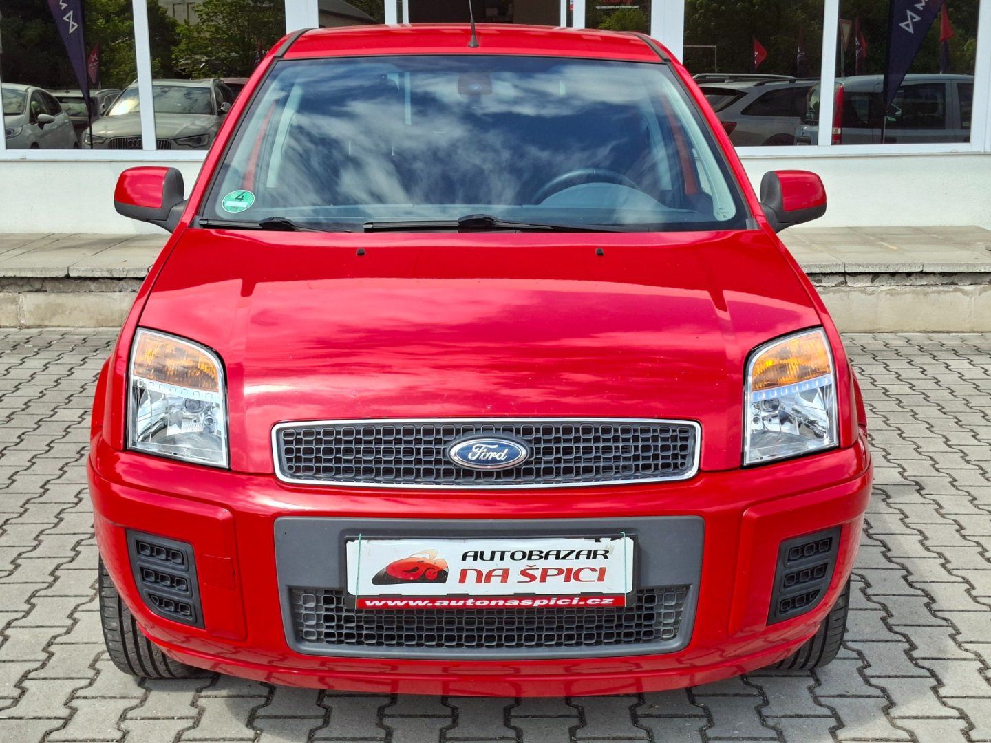 Ford Fusion, 1.6i 74kW -KLIMA-TAŽ.ZAŘÍZENÍ - fotka 2