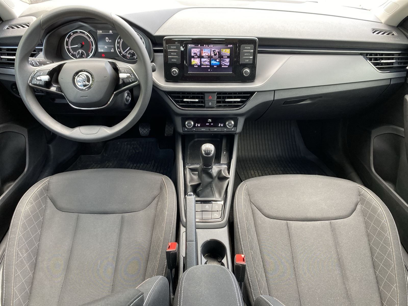 Škoda Scala, 1.0 TSI Ambition - fotka 5