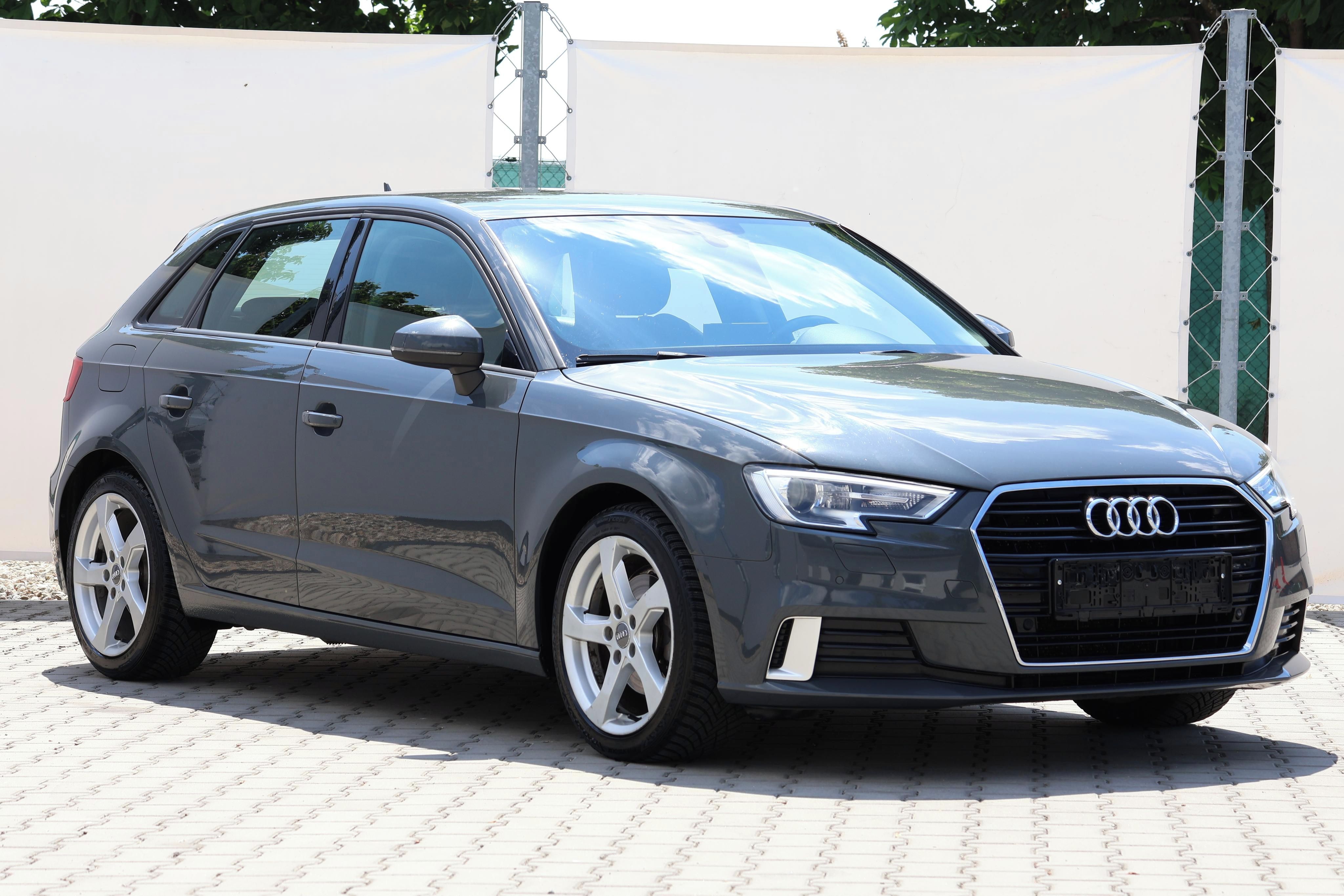 Audi A3, 1.6TDI Sportback S-Tronic LED - fotka 3
