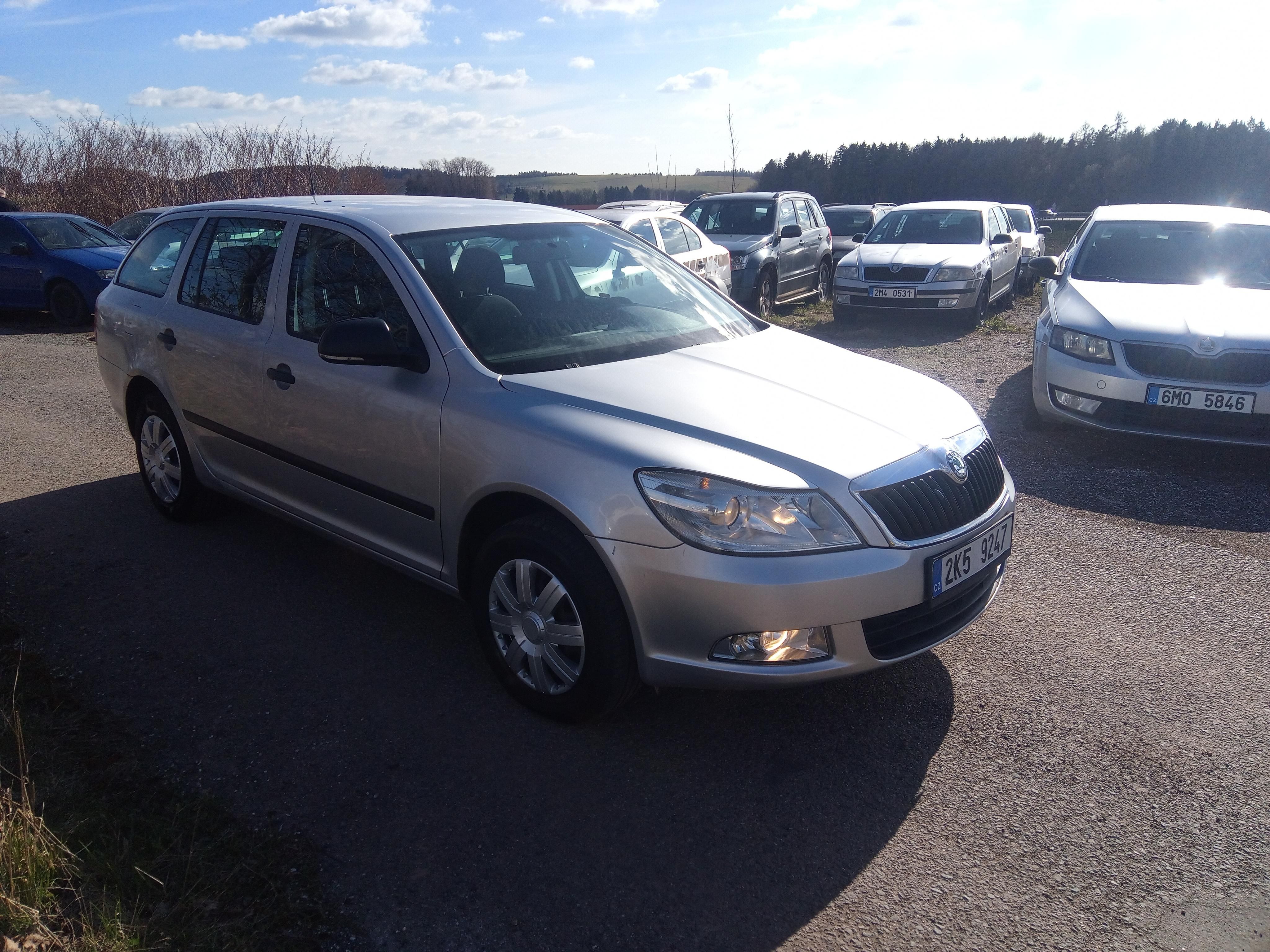 Škoda Octavia, 1,6 MPi, po prvním majiteli - fotka 3