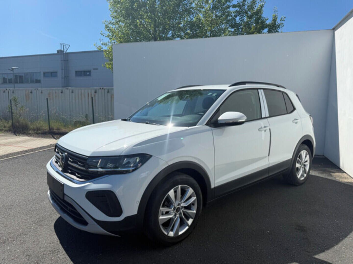 Volkswagen T-Cross, Life 1.0 TSI 85 kW 6G   kW - fotka 3