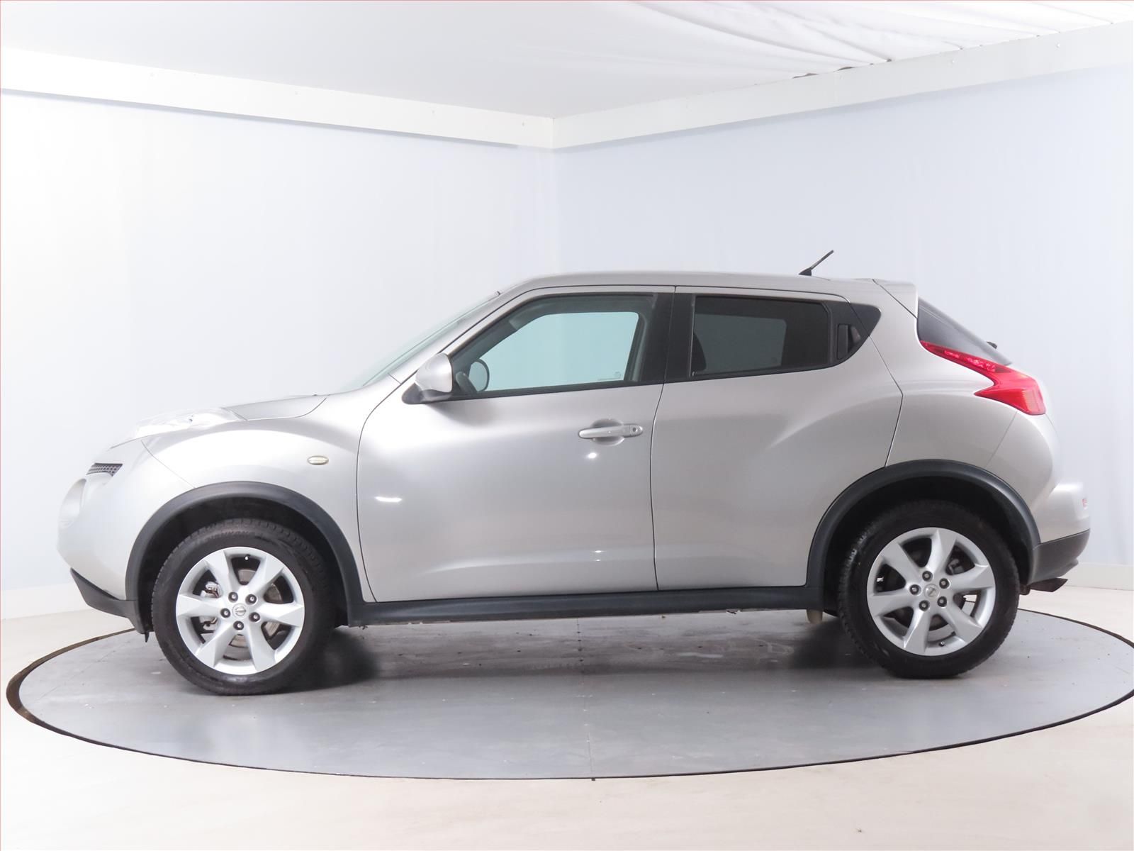 Nissan Juke, 1.6 DIG-T, Automatická klima - fotka 3