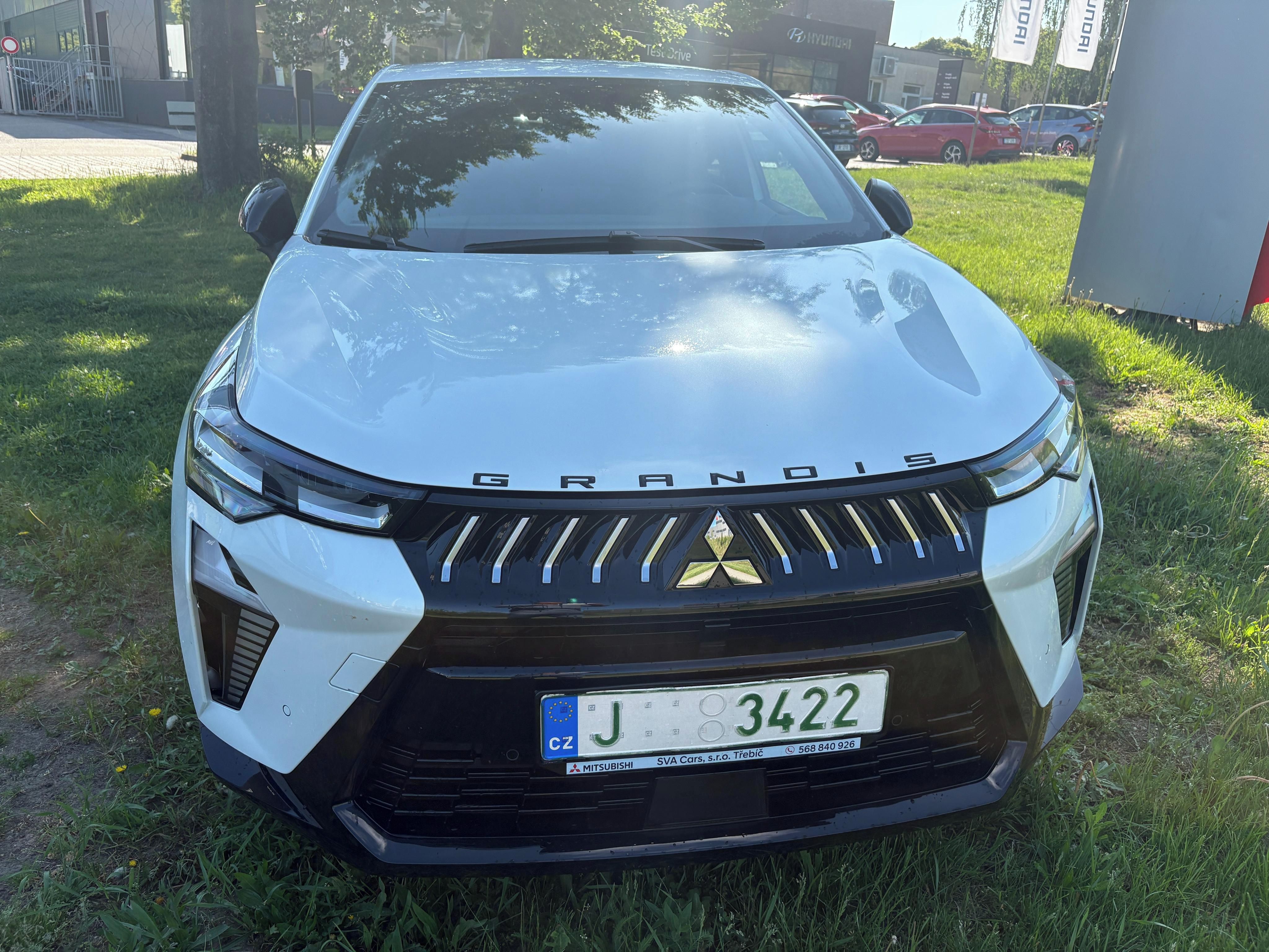 Mitsubishi Grandis, 1.3 INTENSE+ 7DCT AUTOMAT - fotka 2