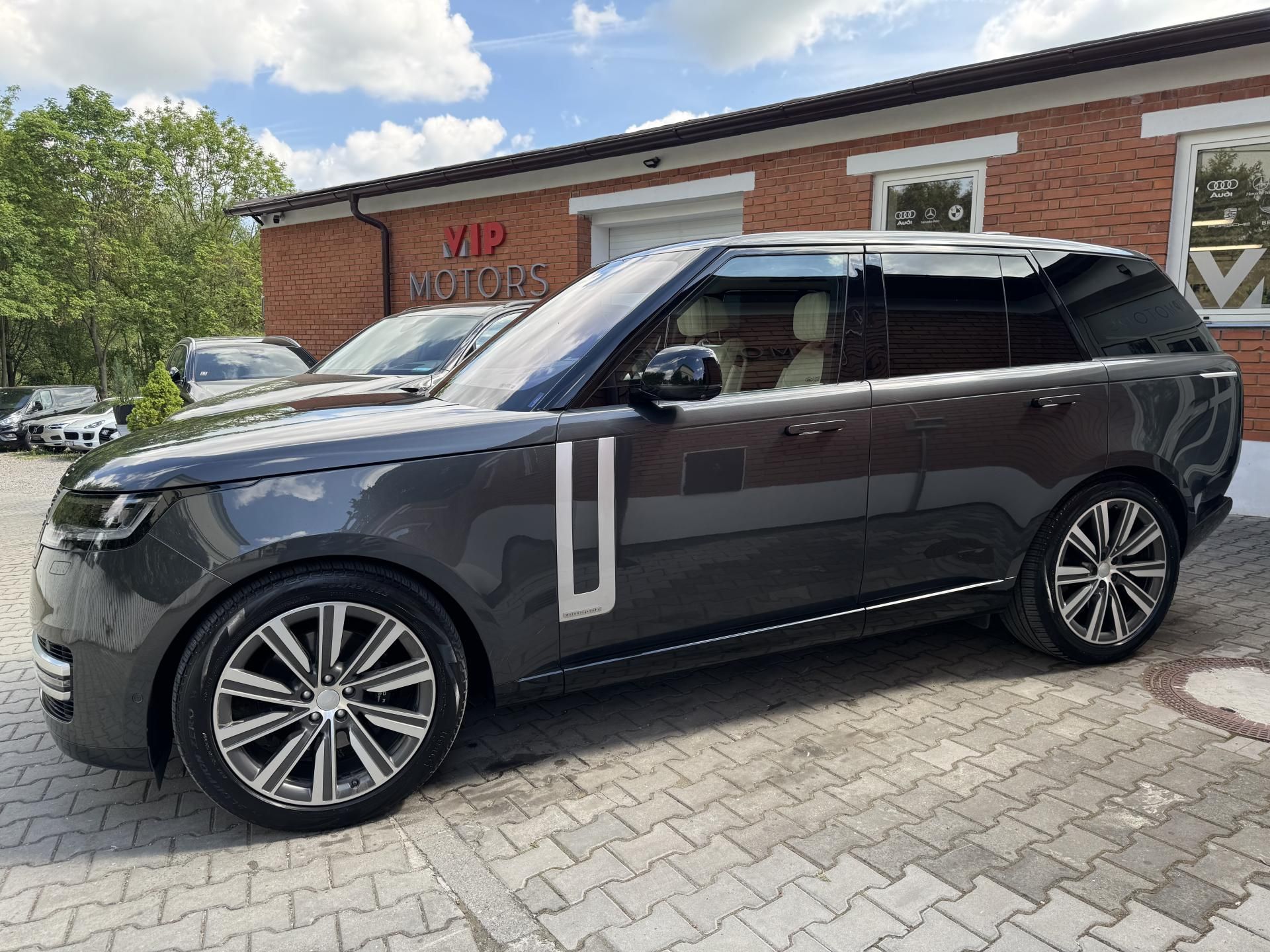 Land Rover Range Rover, D300-AUTOBIOGRAPHY-R22-ČR - fotka 2