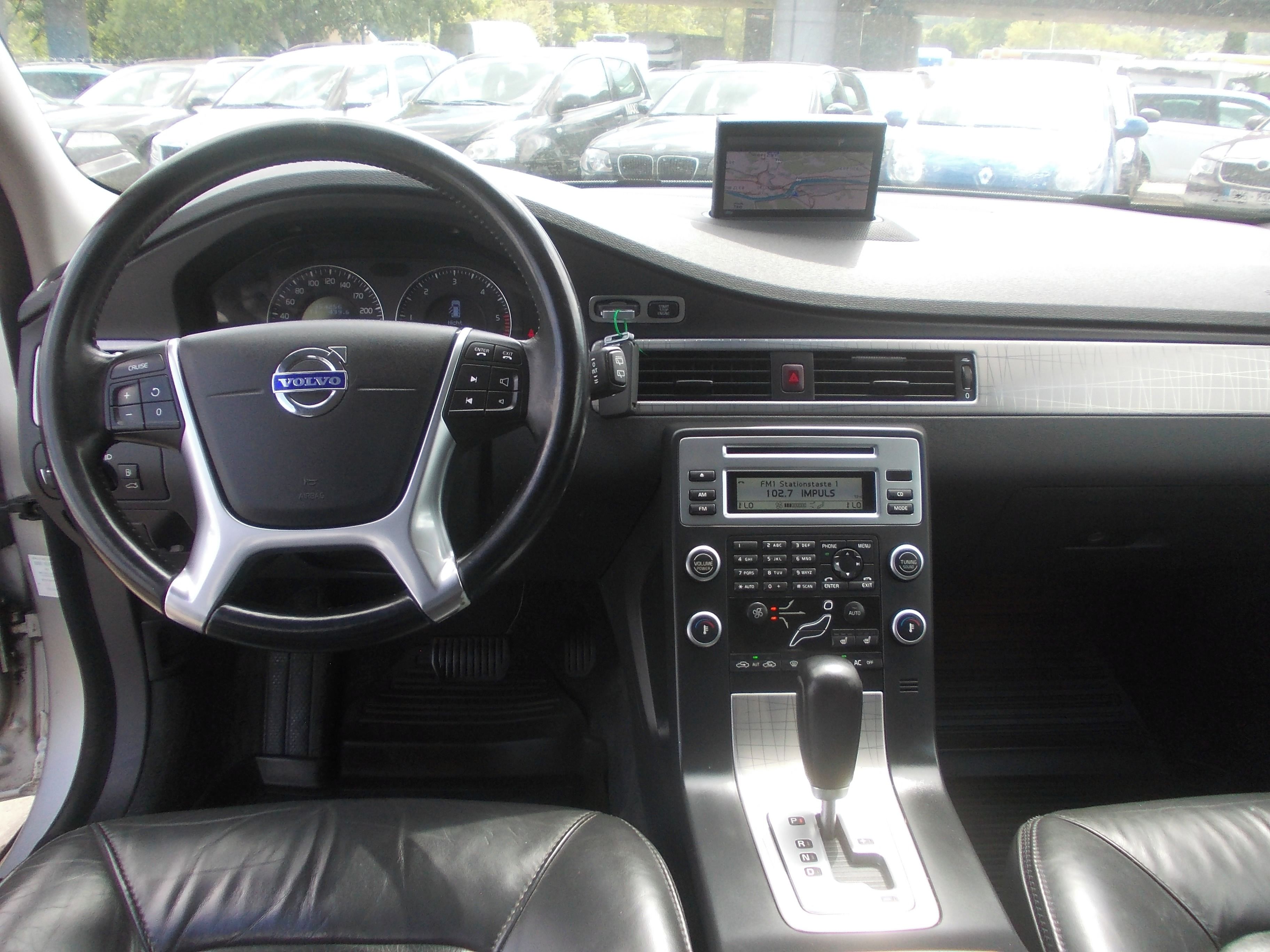 Volvo XC70, 2.4 D5 129KW NOVÉ ROZVODY - fotka 6