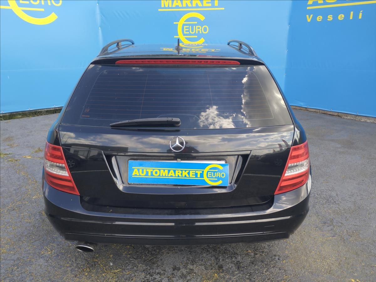 Mercedes-Benz Třídy C, 2,1 2.2 CDi 150KW - fotka 4