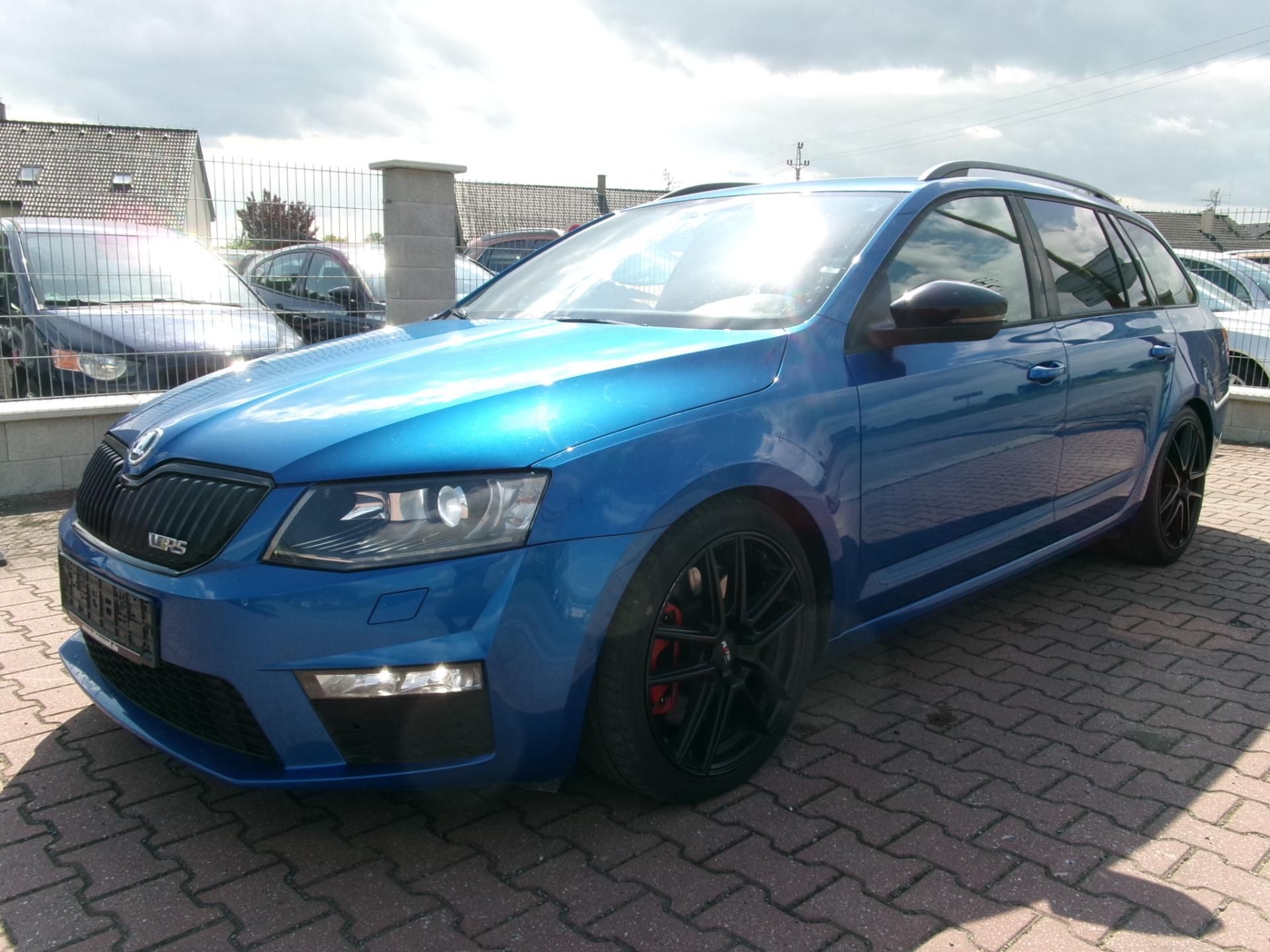 Škoda Octavia, 2,0TSi VRS AC TEMP VÝHŘEV - fotka 3