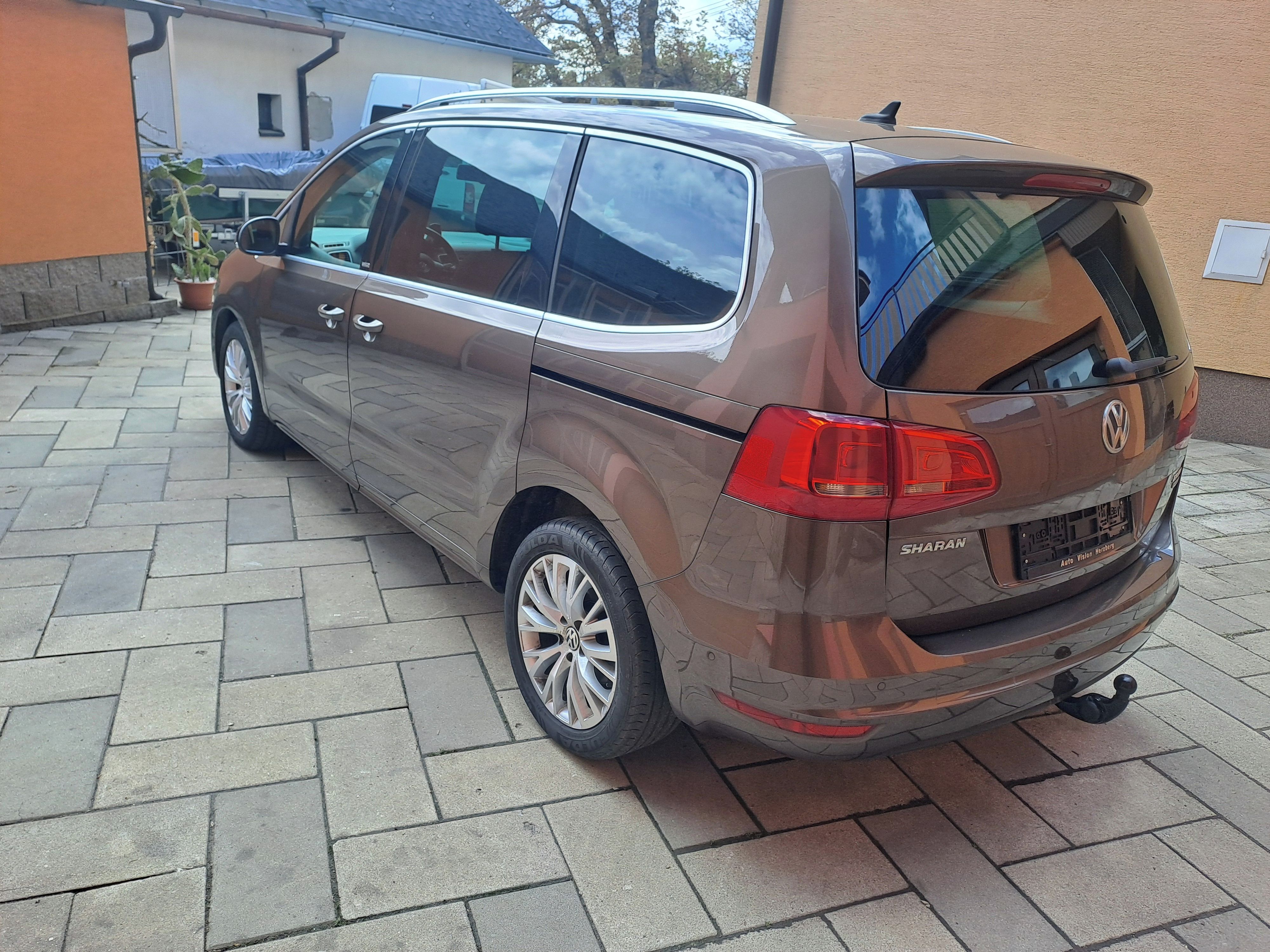 Volkswagen Sharan, 2,0 TDI 103 KW STYLE DSG TOP - fotka 3