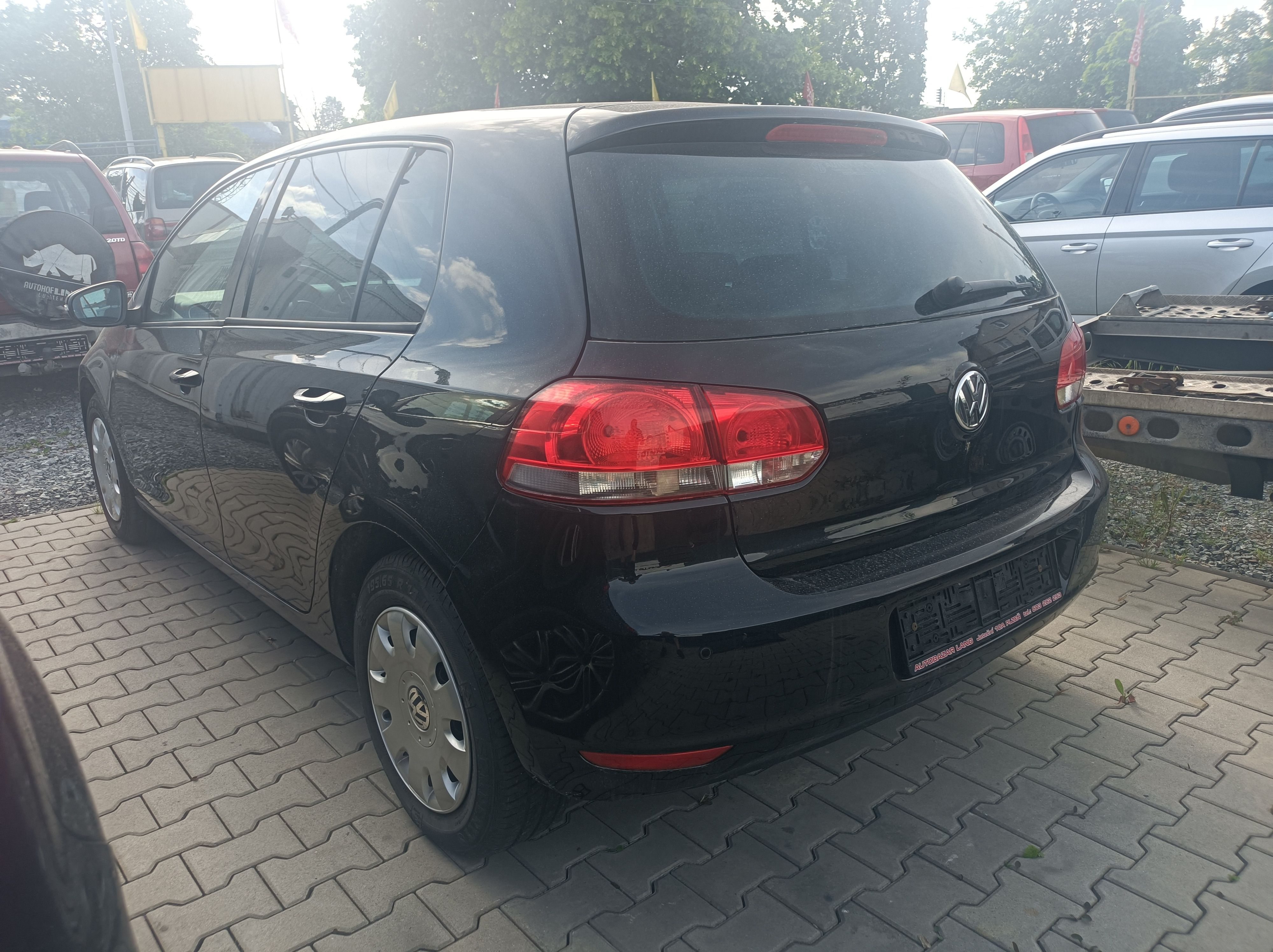 Volkswagen Golf, 1.4-59 kw,klima,r.09,nová STK - fotka 3