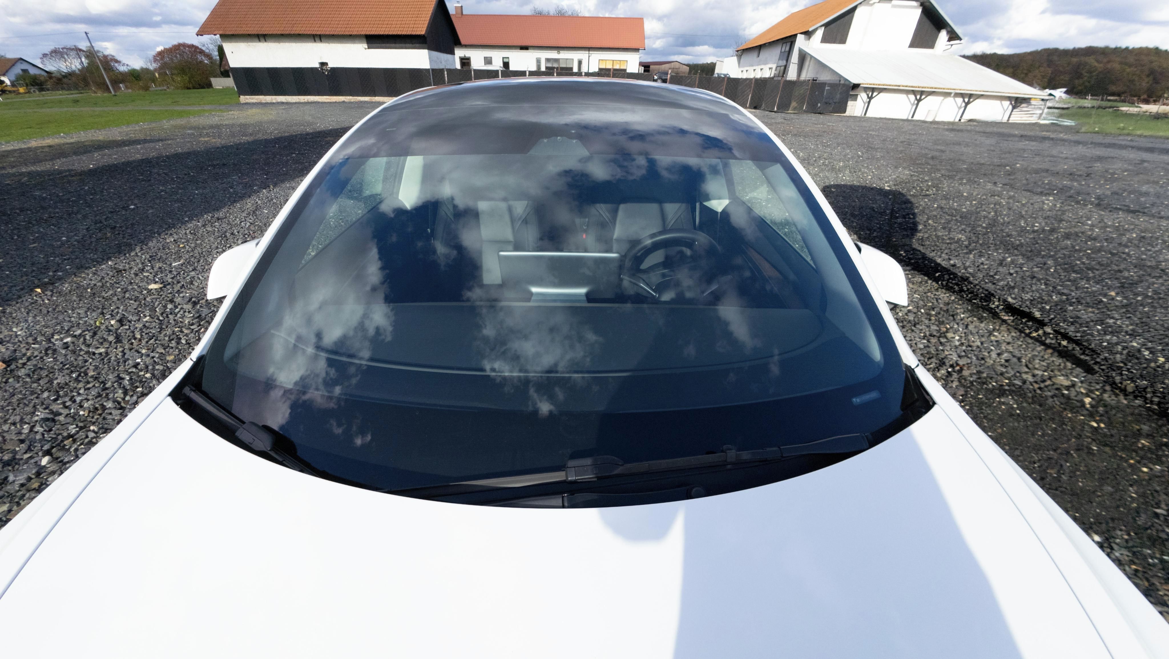 Tesla Model 3, Long range 4x4 - fotka 5