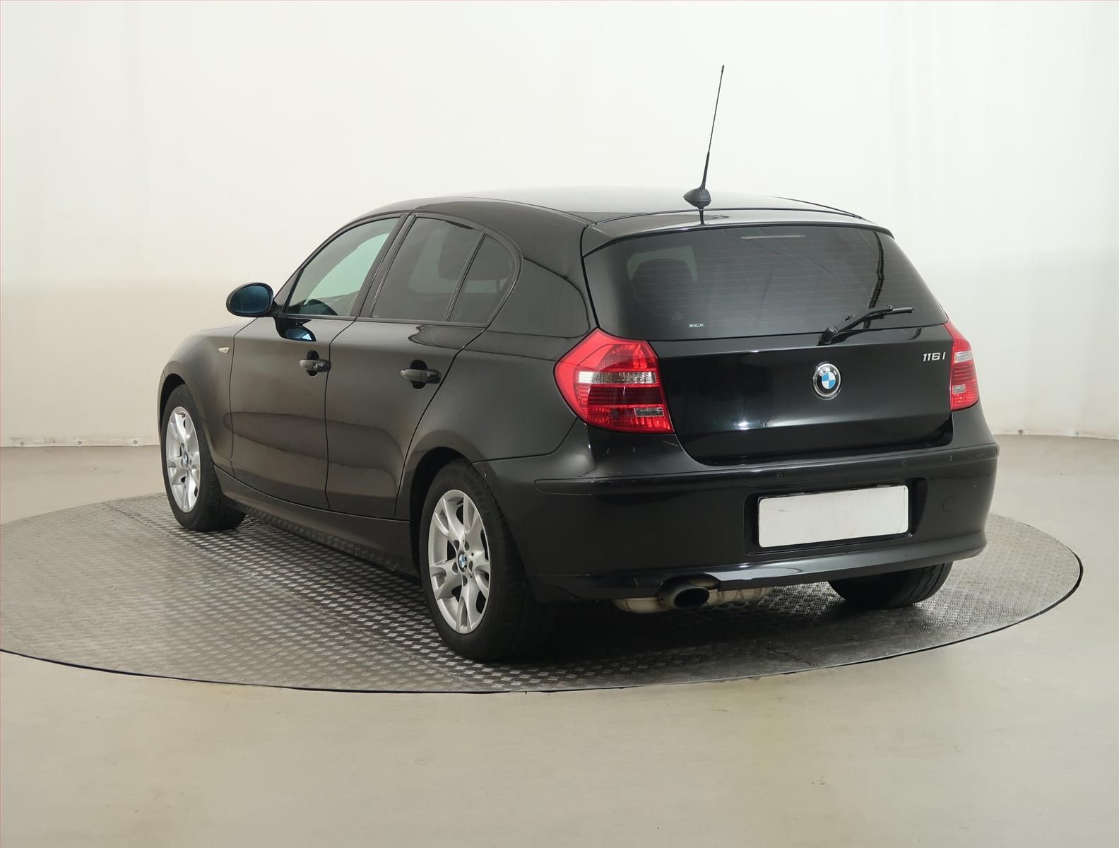 BMW Řada 1, 116i, Serv.kniha, Xenony - fotka 4