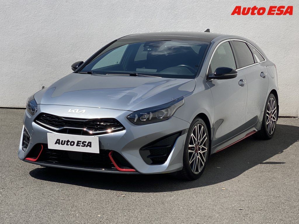 Kia ProCeed, 1.6 TGDi - fotka 3