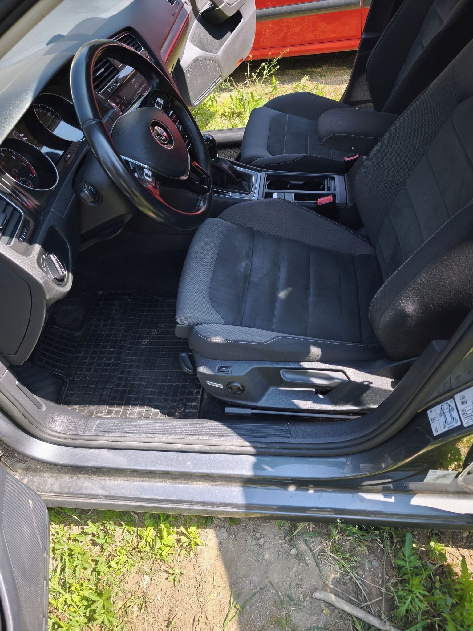 Volkswagen Golf, Kombi 1.0 TSI, 81kW facelift - fotka 4