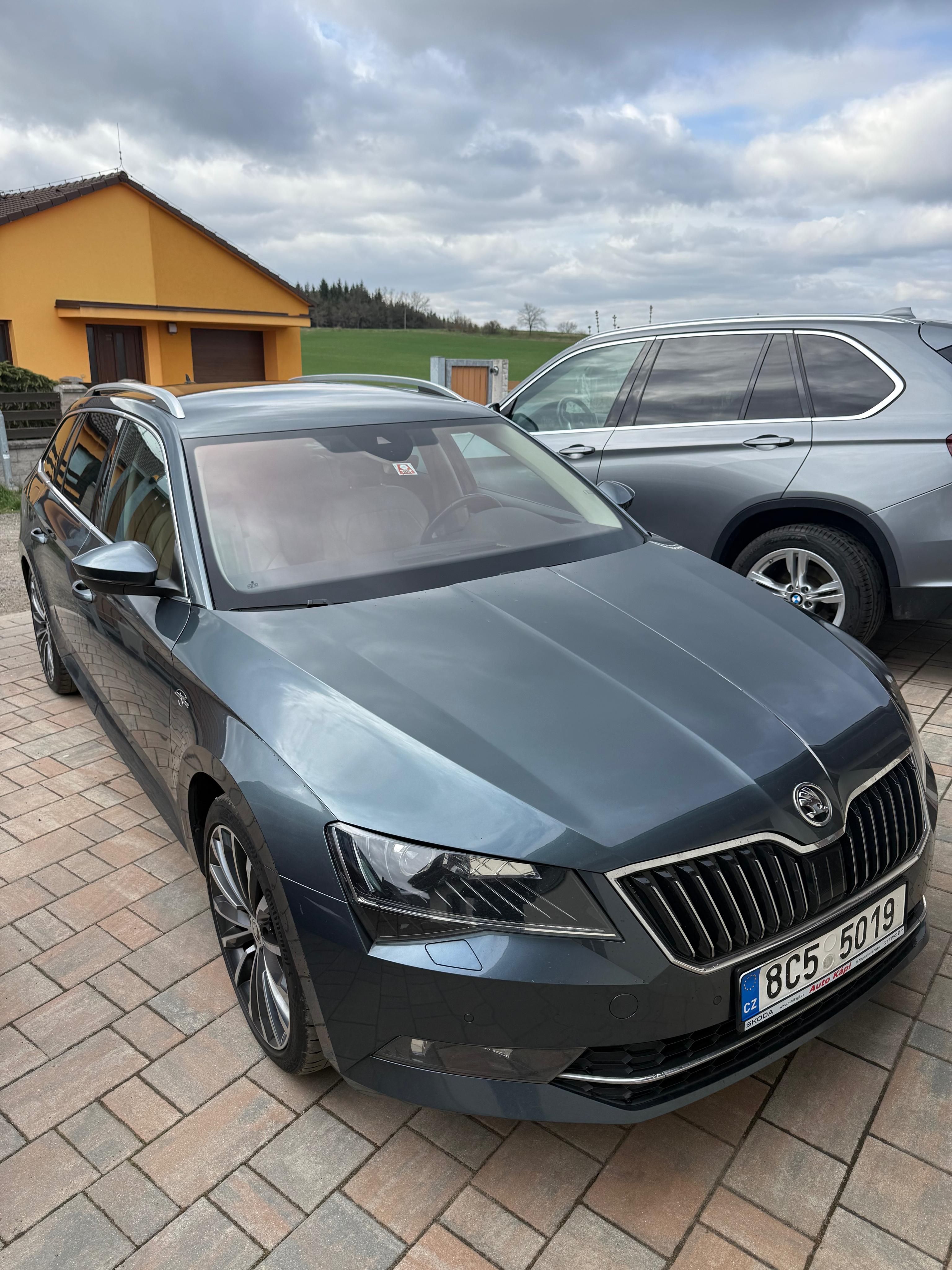 Škoda Superb, 2.0 TDI 140 kw l&k - fotka 2