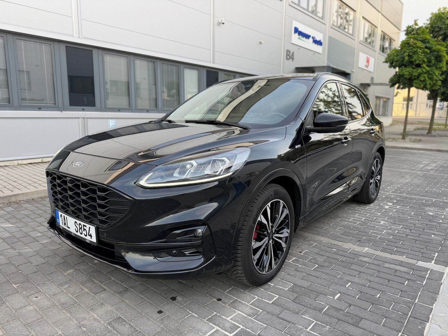 Ford Kuga, 2.5L full-hybrid STline-X