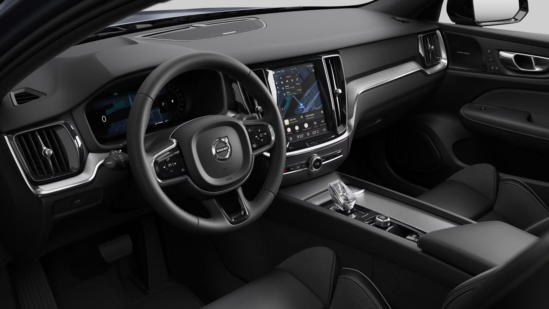 Volvo V60, B4 AUT DARK PLUS - fotka 3
