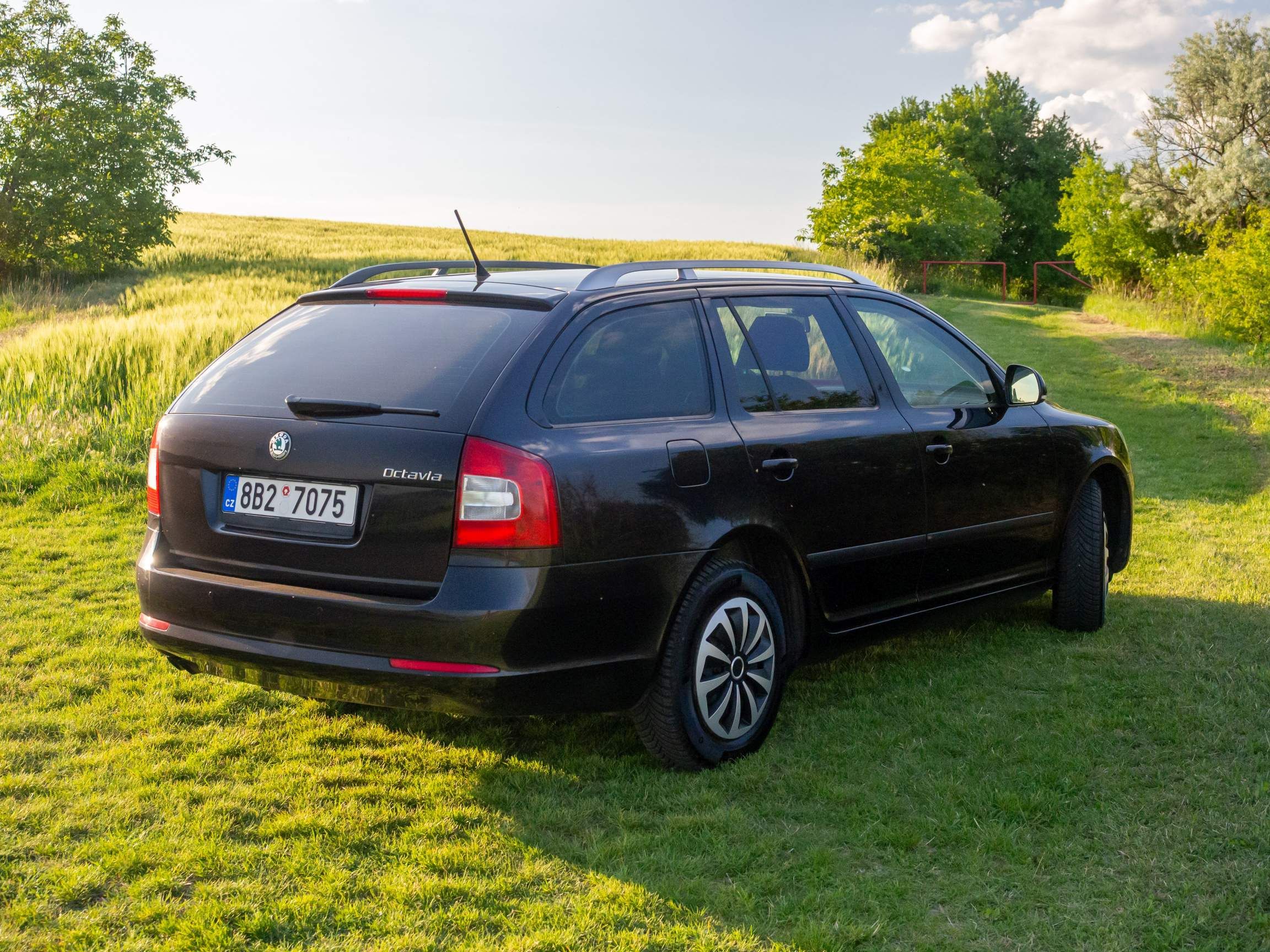 Škoda Octavia, 1.4 TSI 90 kW, původ ČR, tažné - fotka 2