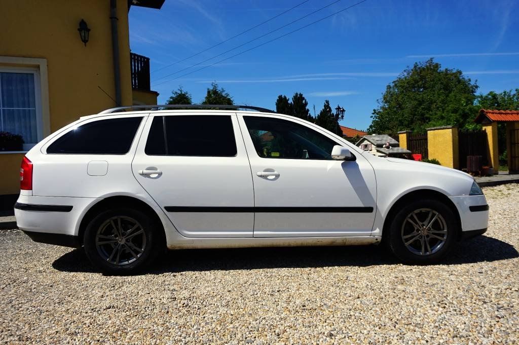 Škoda Octavia, AMBITION 1,9 TDI 77 kW - fotka 3