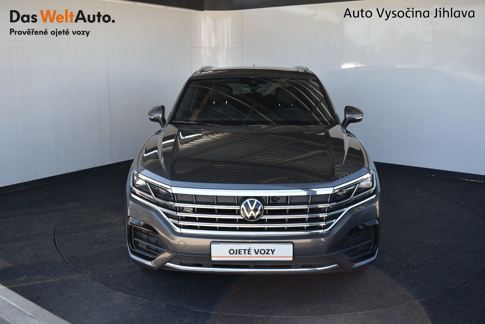 Volkswagen Touareg, 3.0TDI 210kW 4Motion, LED Matr - fotka 4