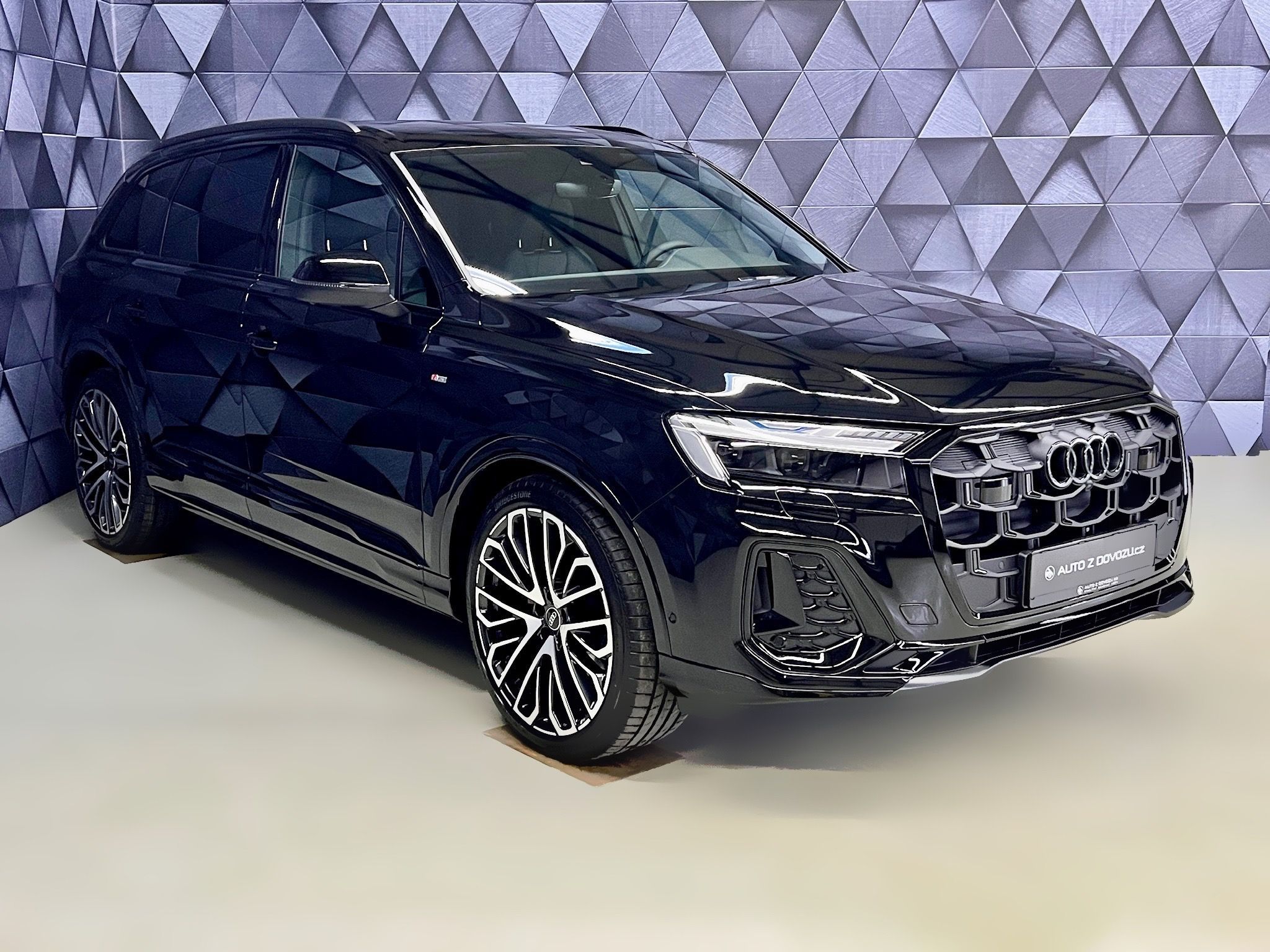 Audi Q7, 50TDI QUATTRO S-LINE, EL.TAŽNÉ - fotka 3