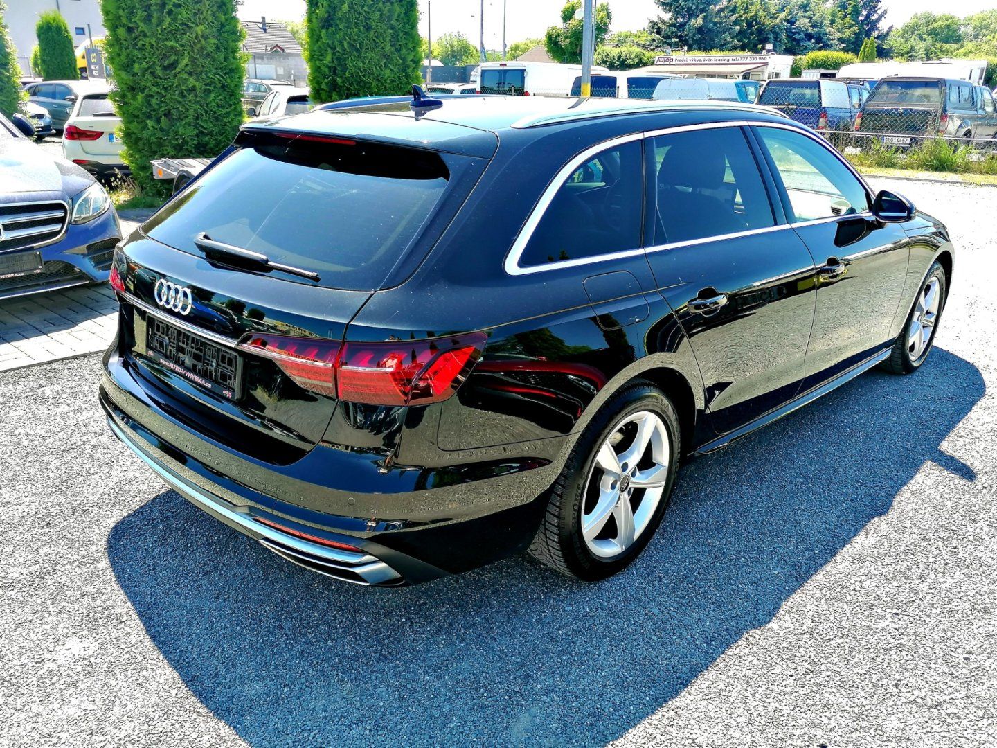 Audi A4, 2.0 35 TFSi S-Tronic Virtual - fotka 4