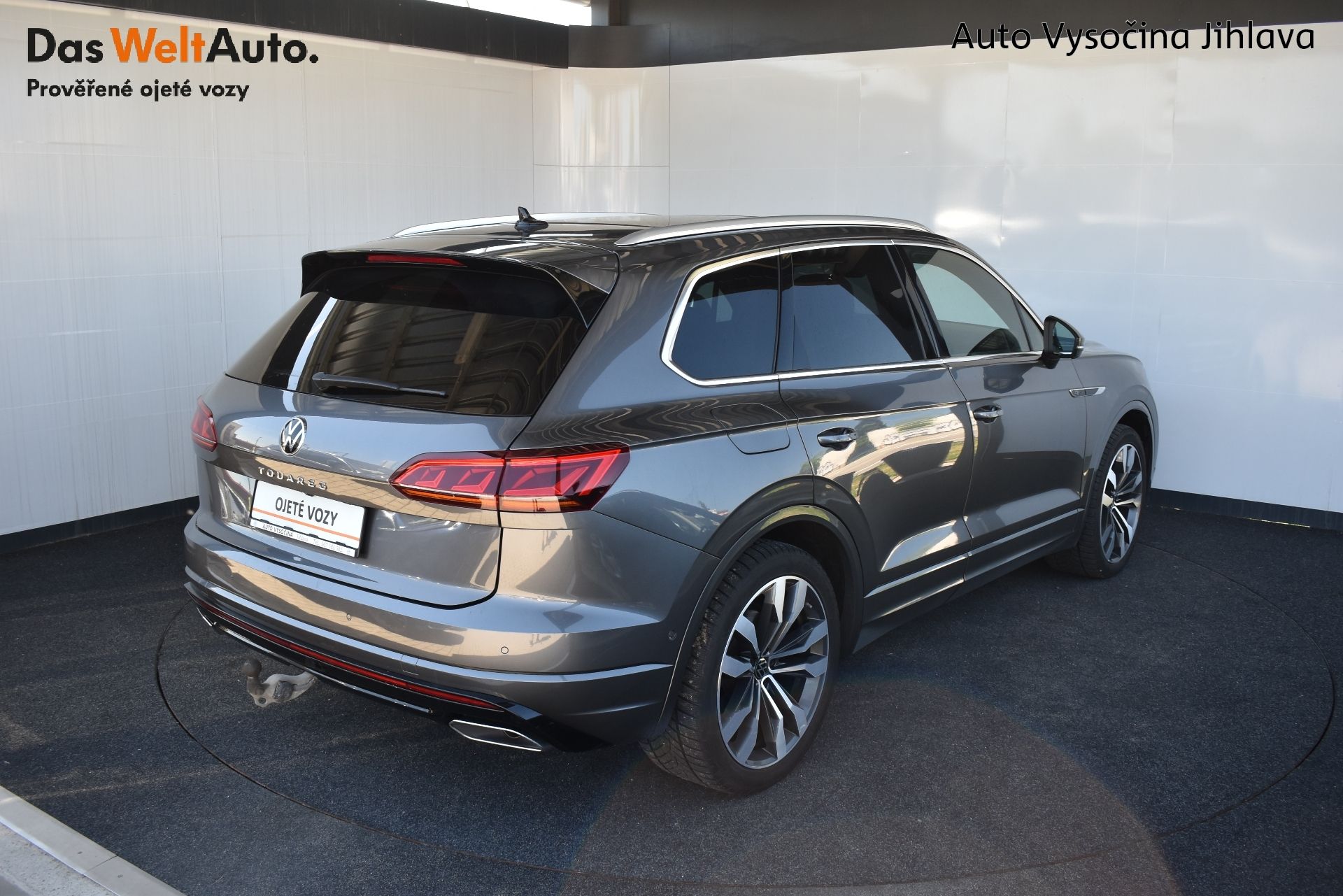 Volkswagen Touareg, 3.0TDI 210kW 4Motion, LED Matr - fotka 2