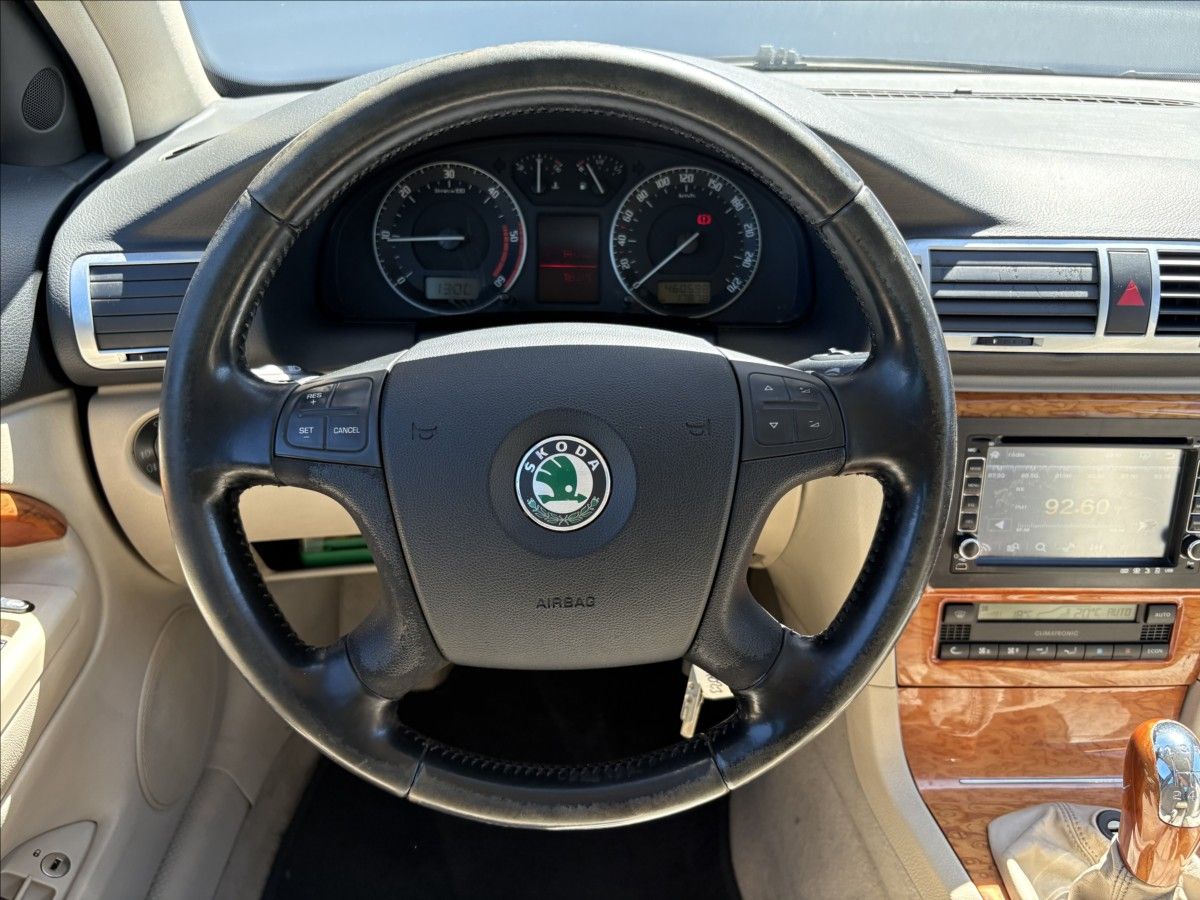 Škoda Superb, 1,9 TDI 85 KW ELEGANCE CZ - fotka 6