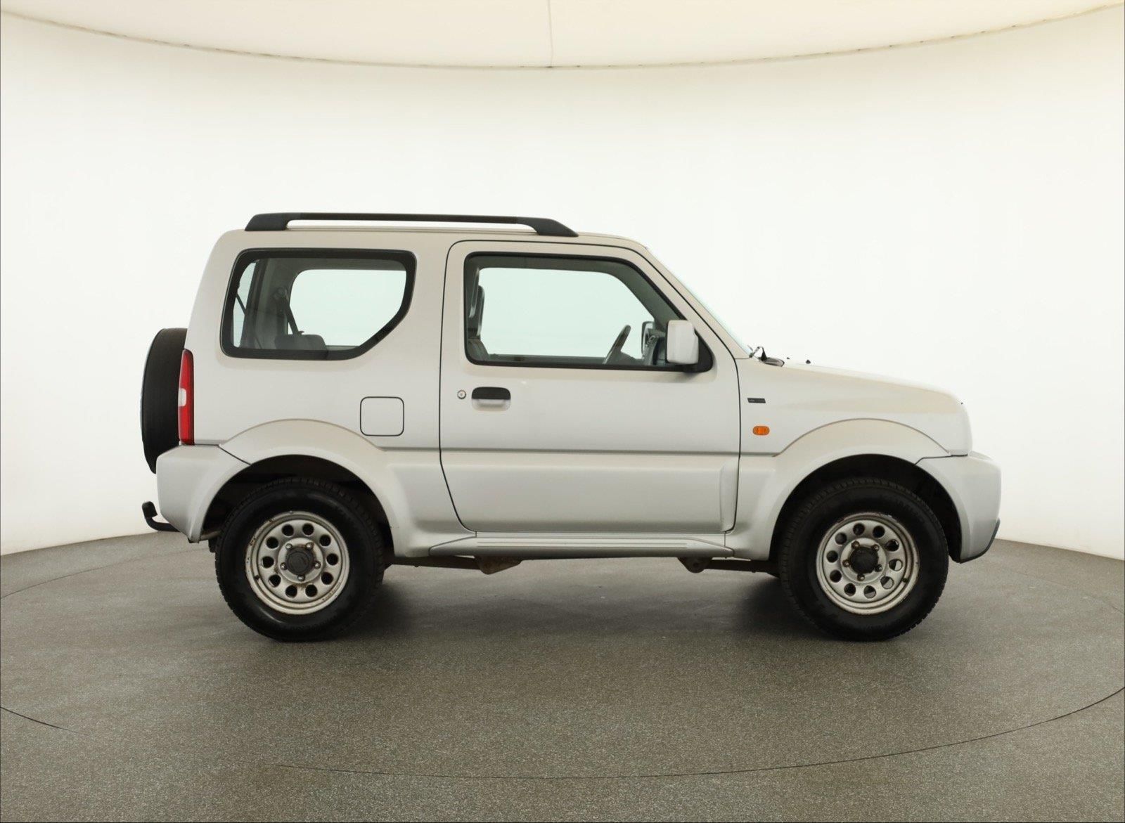 Suzuki Jimny, 1.3 16V, 4X4 - fotka 6