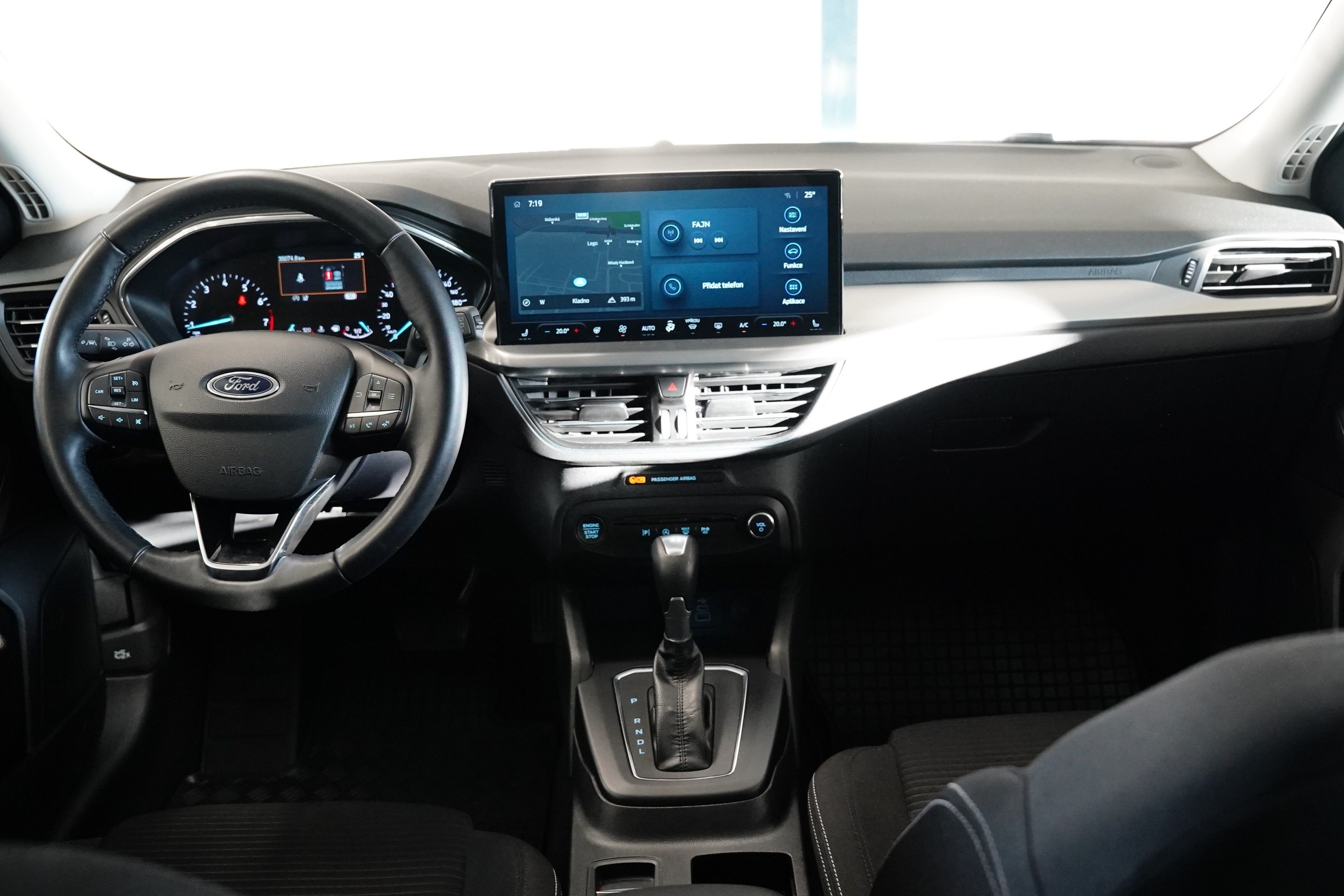 Ford Focus, 1.0 EcoBoost 114kW Titanium - fotka 5