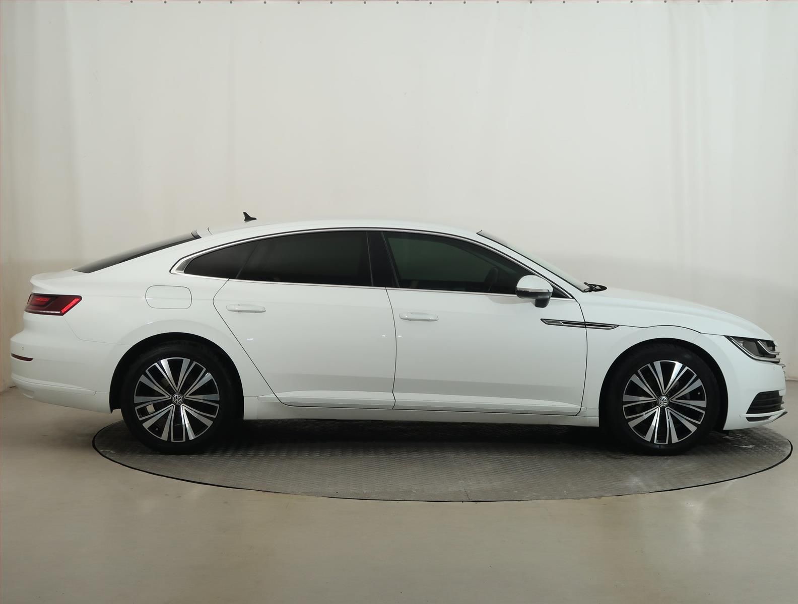 Volkswagen Arteon, 2.0 TDI, Arteon, Automat - fotka 6