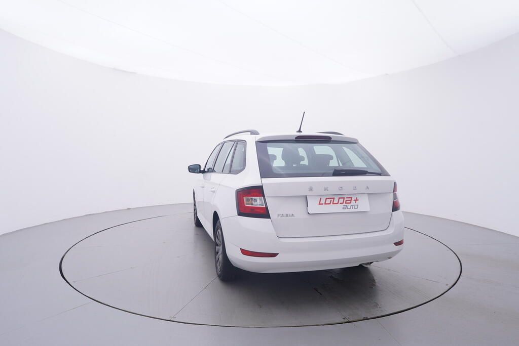 Škoda Fabia, Tour 1.0 TSI 70 kW - fotka 4