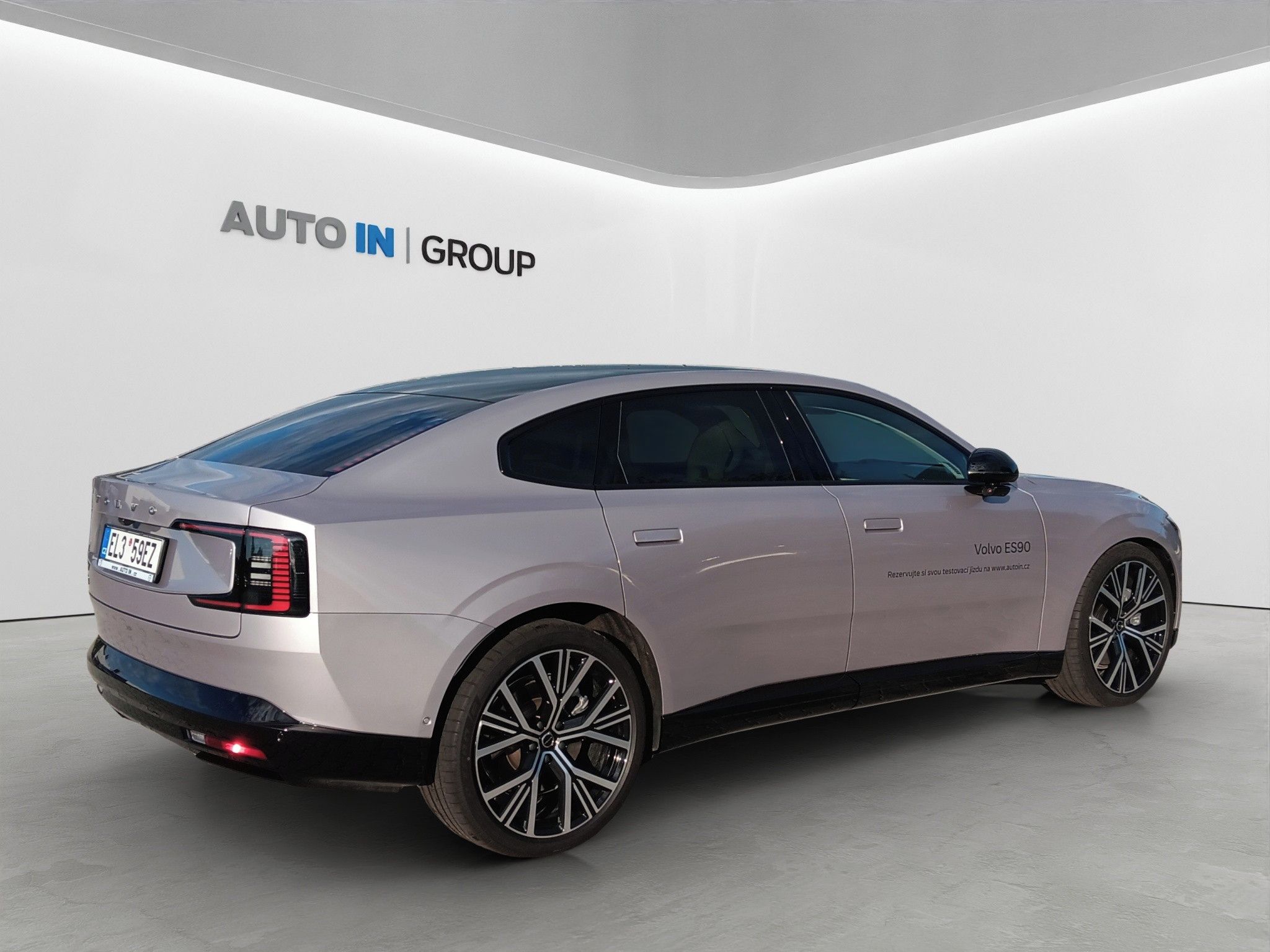 Volvo S90, ES90 ULTRA B&W Single motor - fotka 6