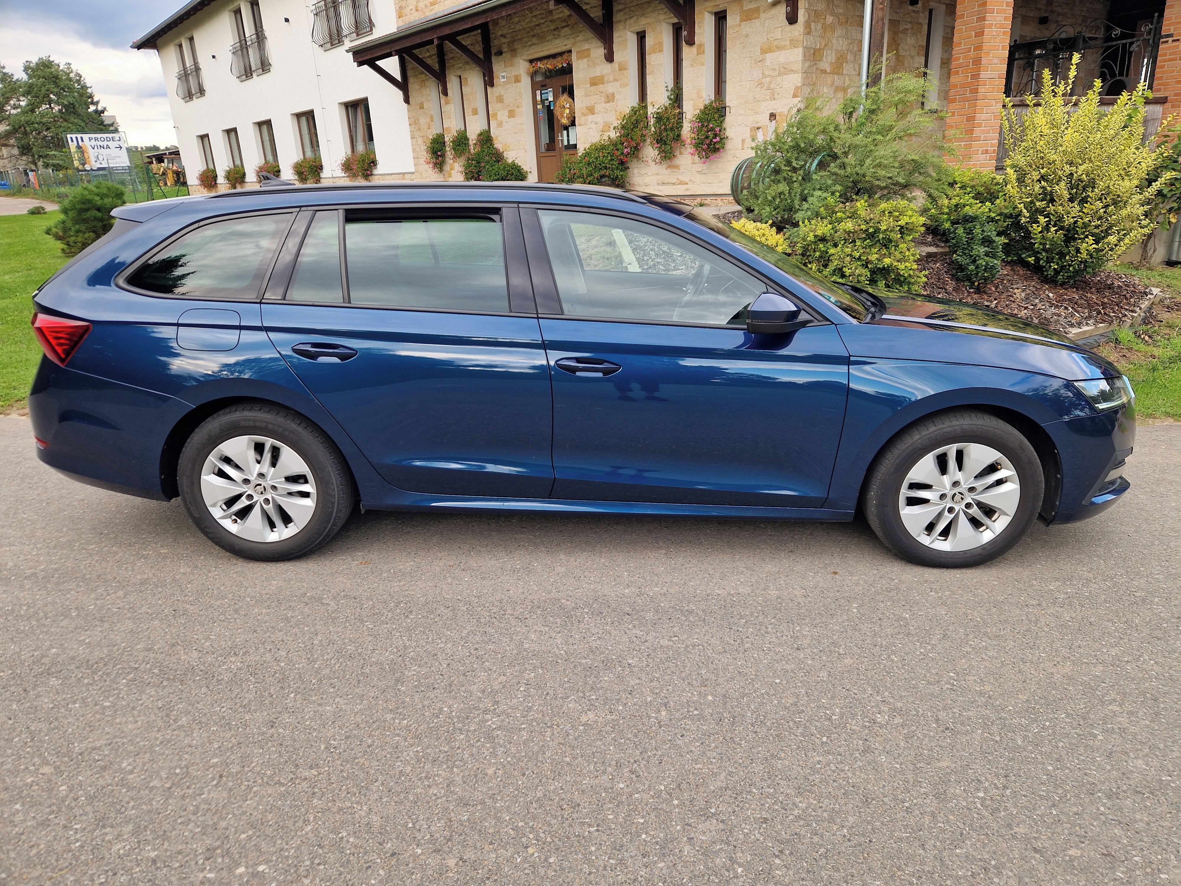 Škoda Octavia, Škoda Octavia Combi IV 2,0 TDI - fotka 2
