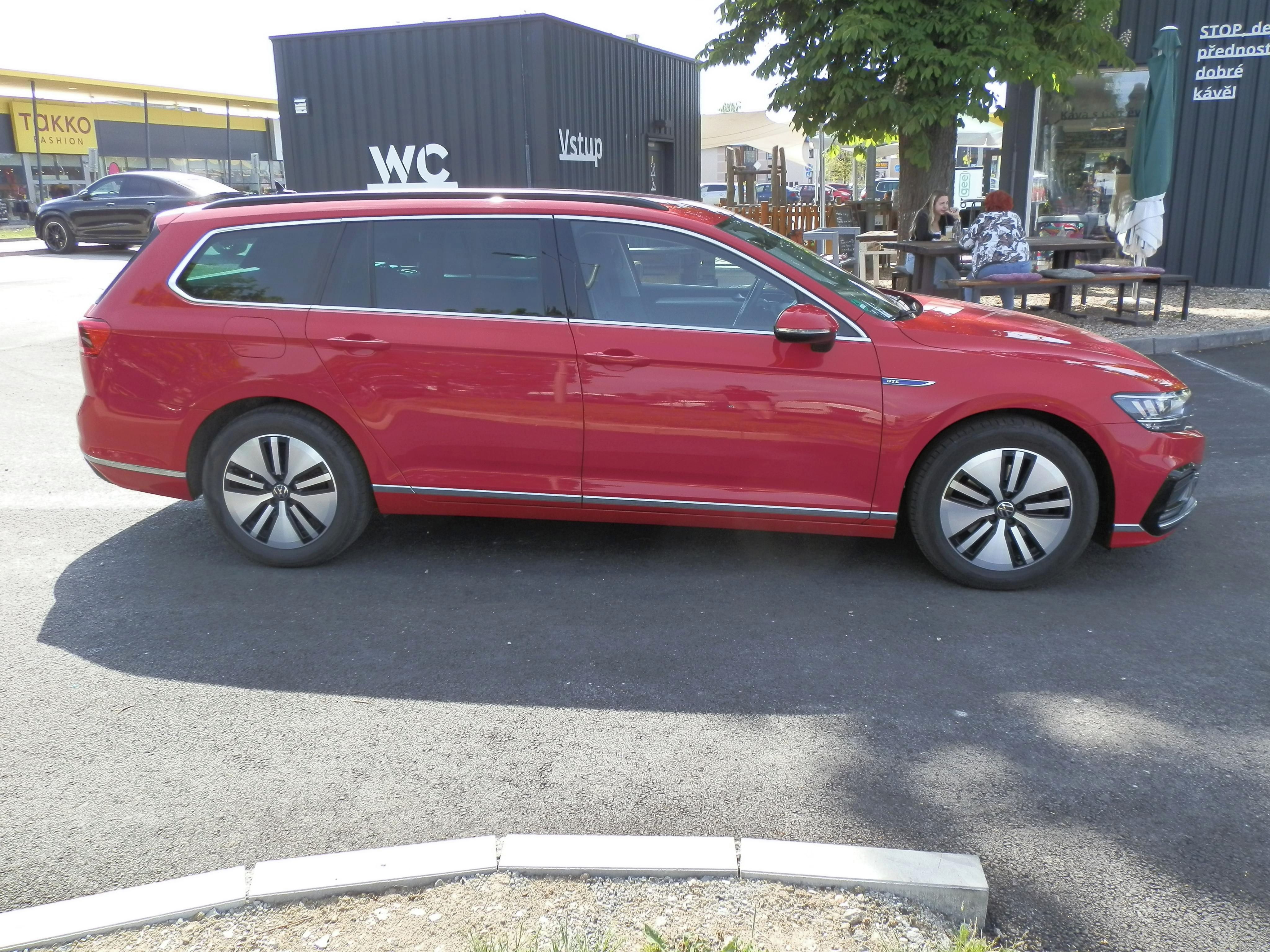 Volkswagen Passat, 1,4GTE Plug in hybrid BUSINESS - fotka 4