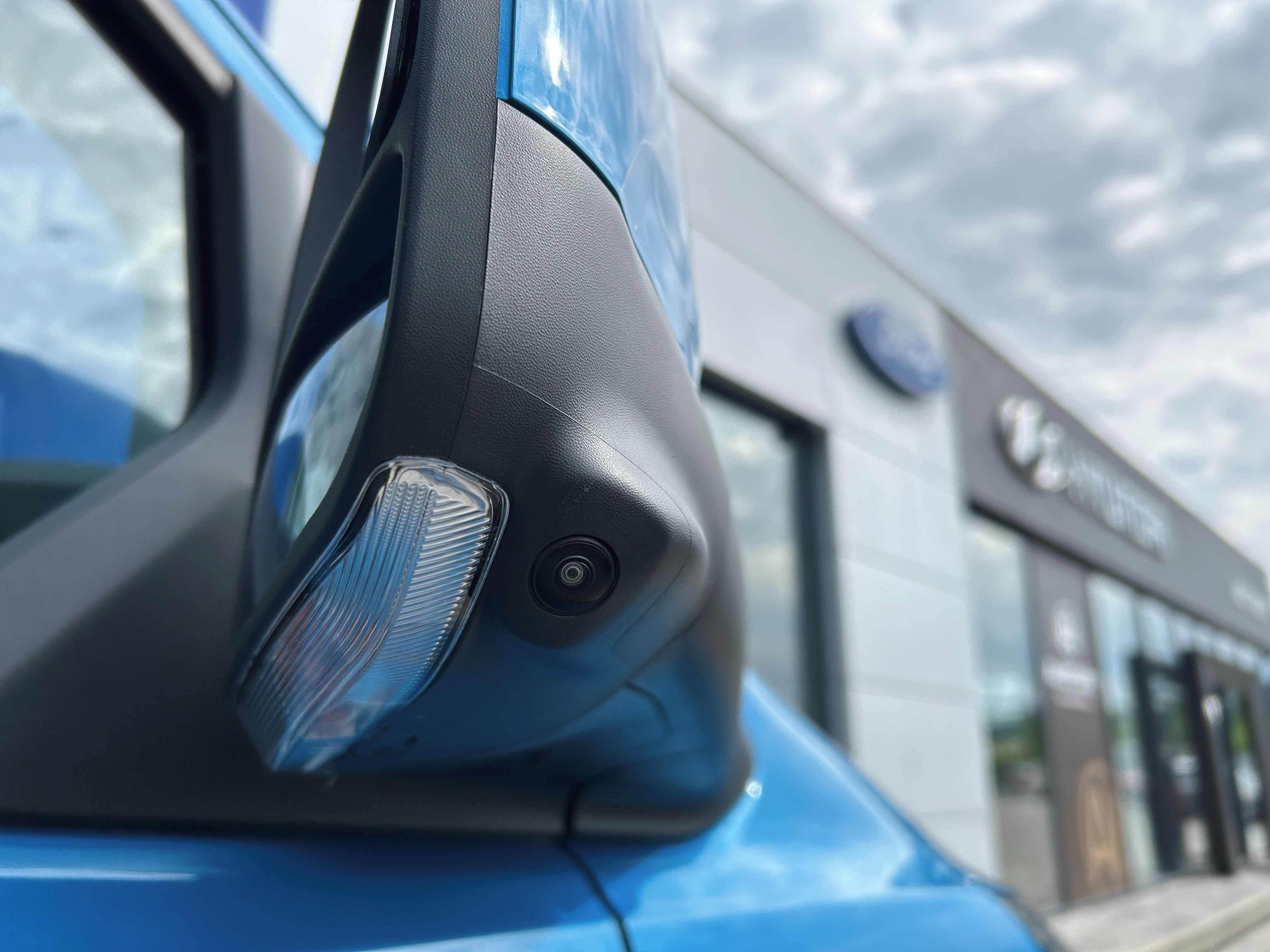 Ford Tourneo Custom, Titanium X L1 2.0EcoBlue 125kW - fotka 5