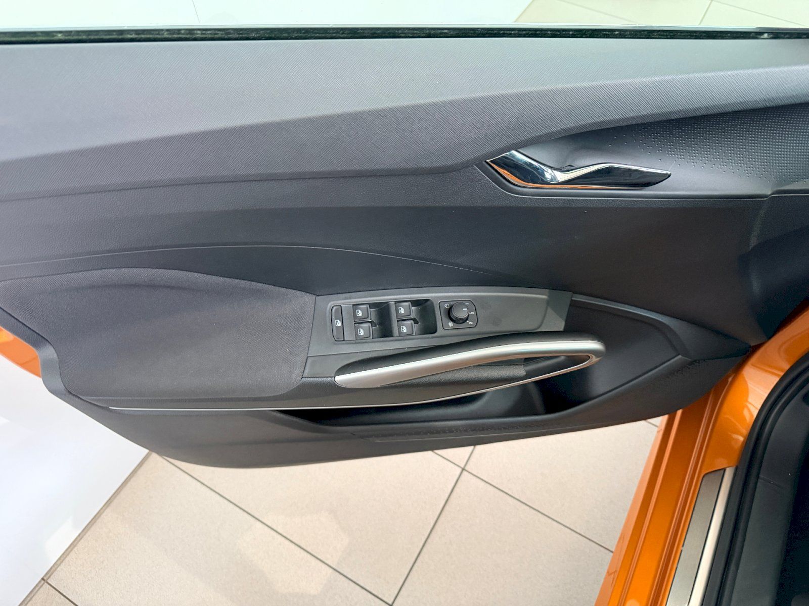 Škoda Fabia, 1.0 TSI 70 kW M5F Top Selectio - fotka 6